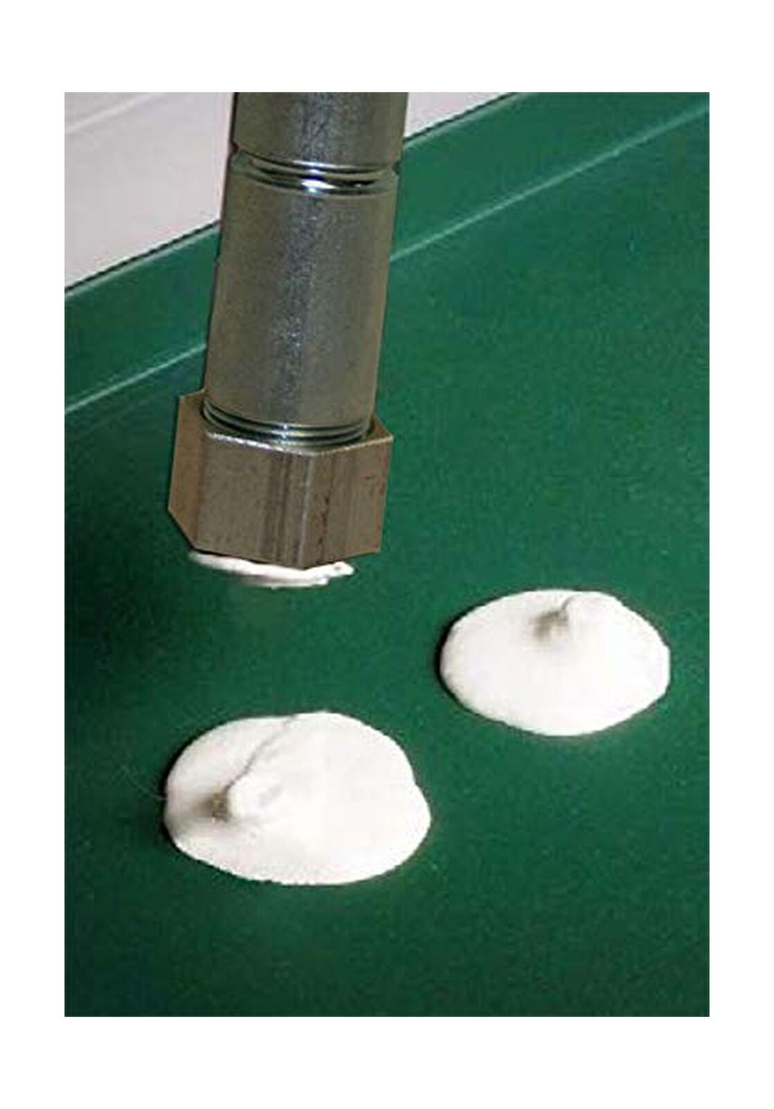 GCP Products Engineering Spot-Pro System, B-Line Manual Bulk Dispenser + E...