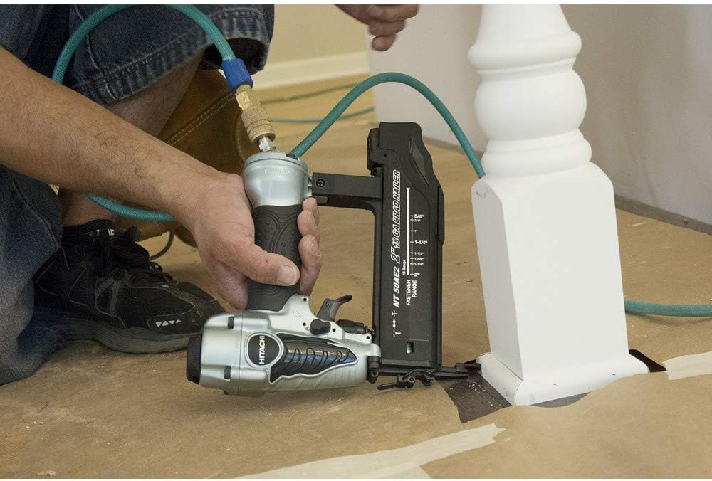 Hitachi NT50AE2 18-Gauge 5/8-Inch to 2-Inch Brad Nailer