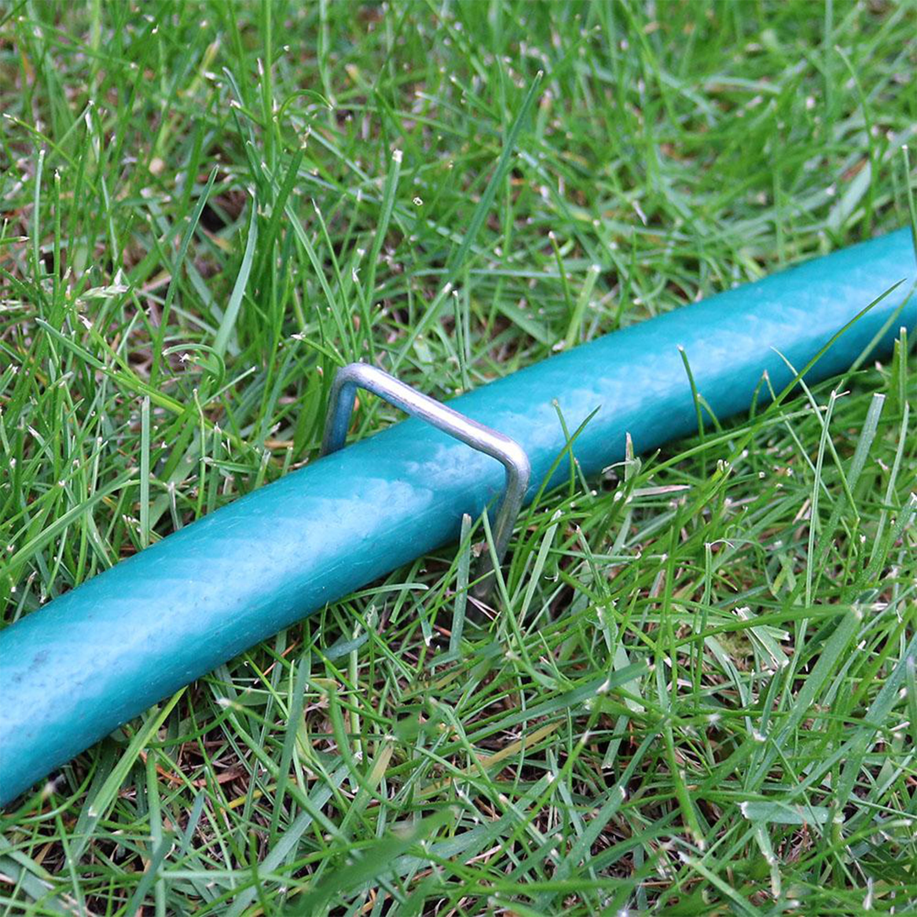 Sunnydaze Decor 12-Inch Garden Staples - Set of 25
