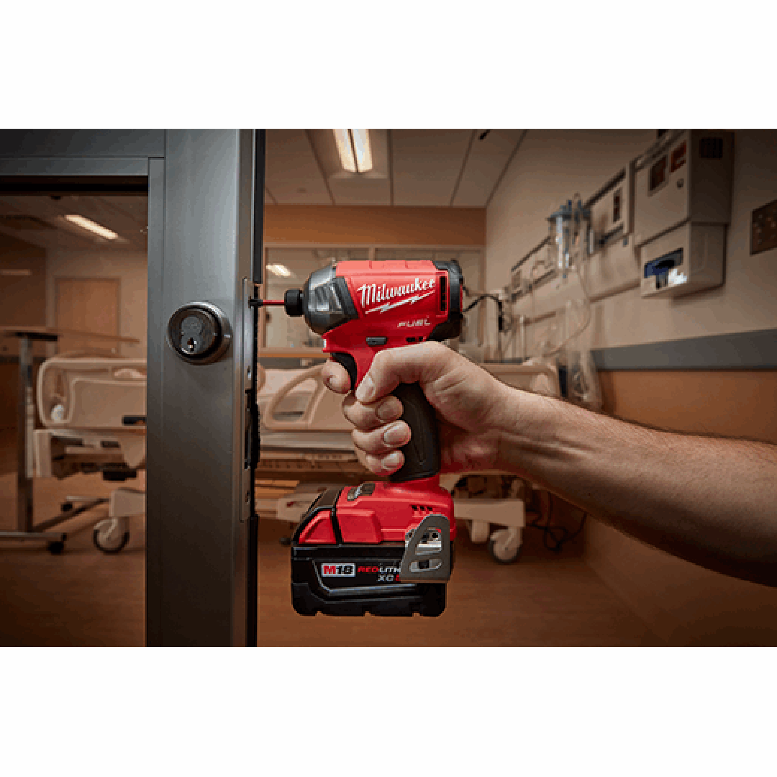Milwaukee M18 FUEL SURGE 1/4