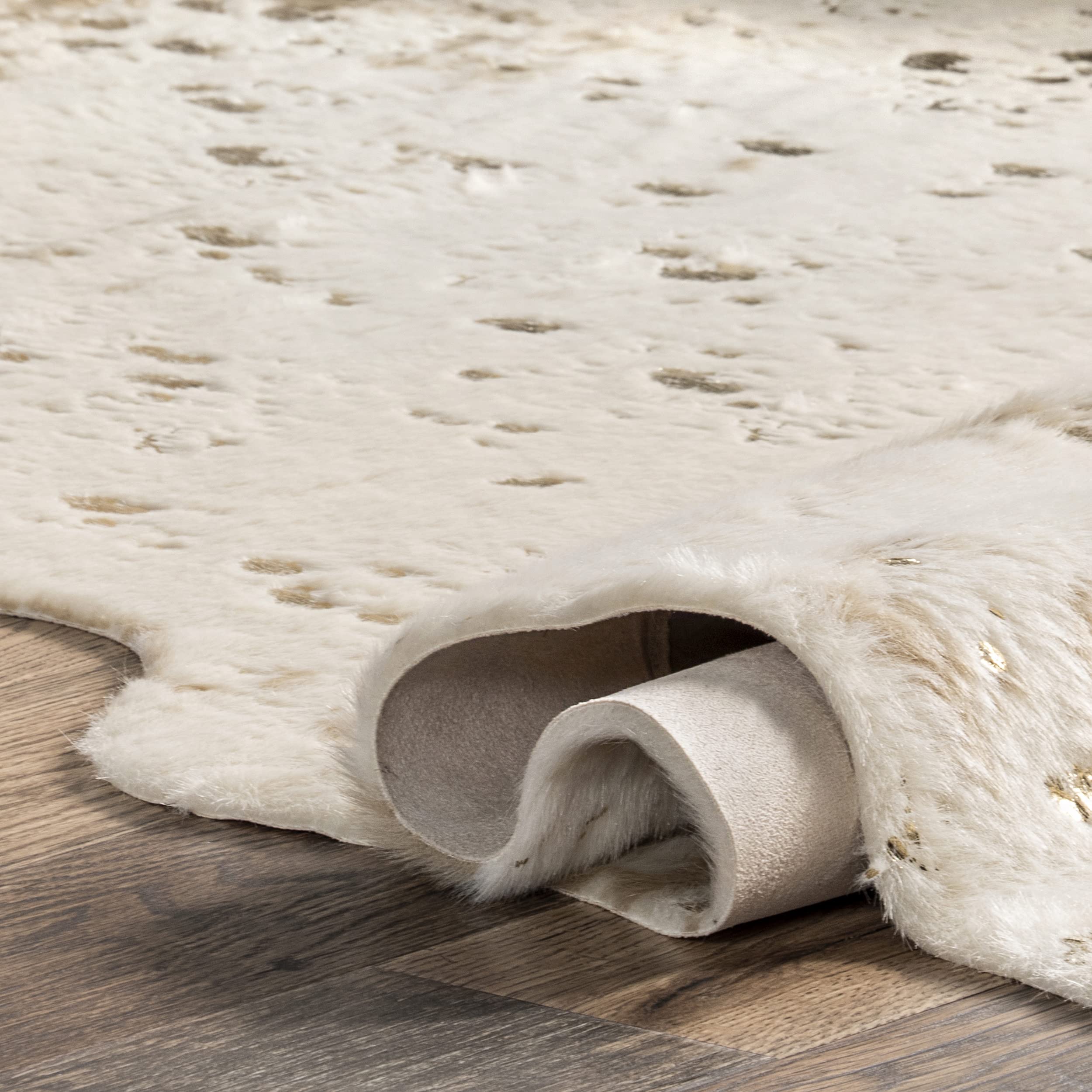 nuLOOM Iraida Contemporary Faux Cowhide Area Rug- Modern, Bedroom, Living Room, Office, Kid &a; Pet Friendly, Stain Resistant, Eas