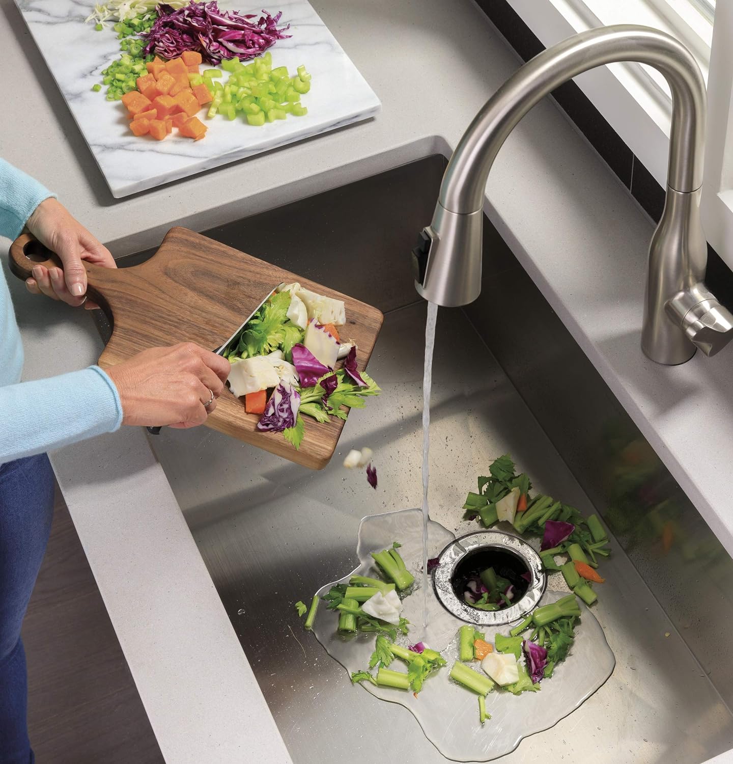 GE Retail Parts GE Continuous Feed Garbage Disposal, 1/2 Horsepower, Good for Grinding: Beans, Potatoes, Peels, and Cooked Meat, Easy Install K
