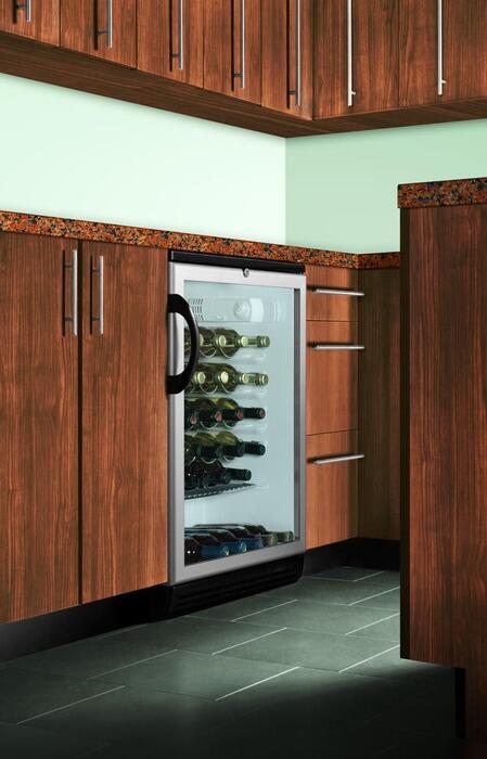 Summit SWC6GBLBI 51 Bottle 24&s; Wide Bulit-In Under-Counter Glass Door Wine Cellars
