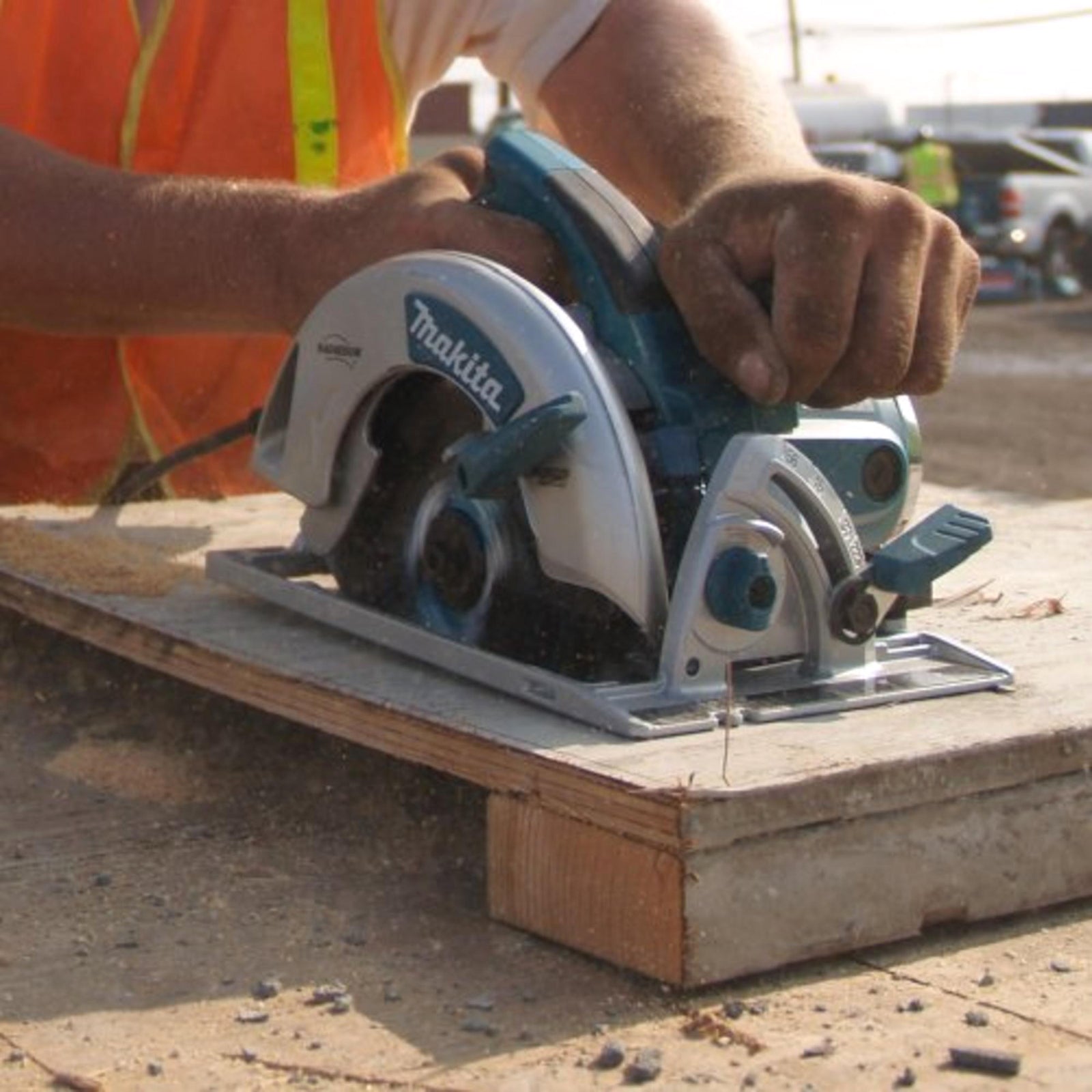 Makita 5007MG Magnesium 7-1/4