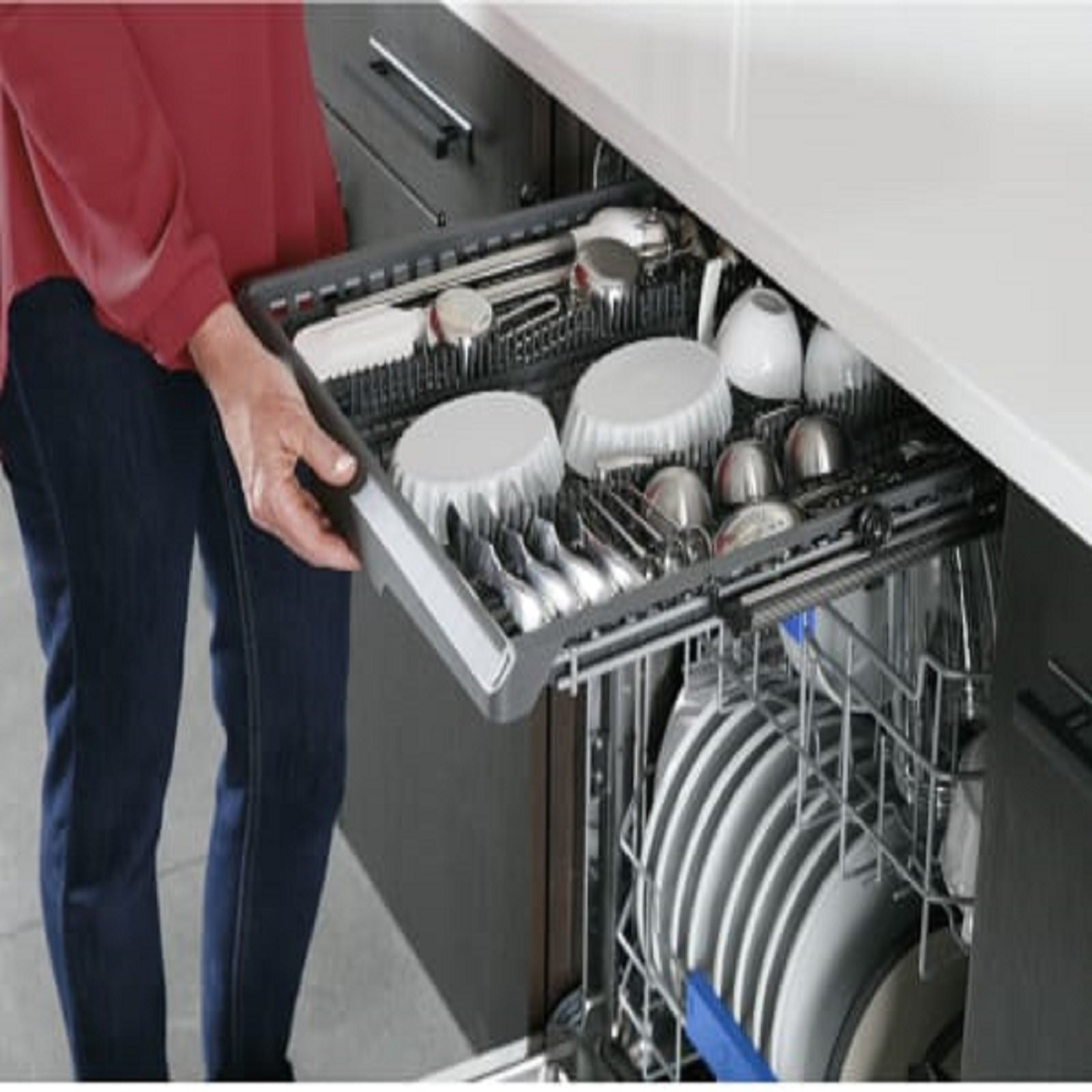 General Electric PDT755SYRFS 24 in. Fingerprint Resistant Stainless Steel Top Control Smart Dishwasher with Microban Technology and 42 dBA