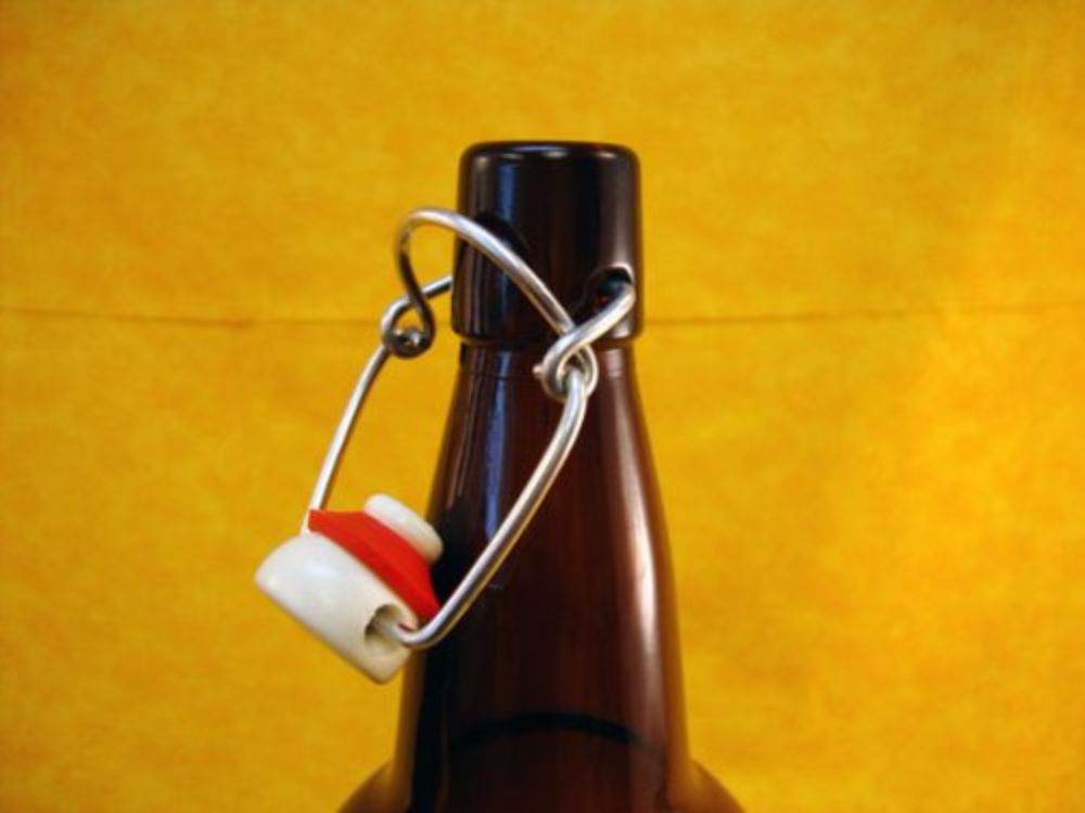 EZ Cap bottles 1 Liter (33 oz) Amber Flip Top Bottles Case of 12 Bottles