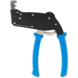 Rack Solutions World&s;s Best Cage Nut Tool