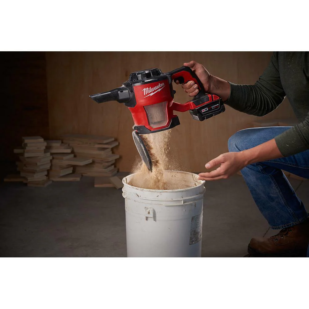 Milwaukee Compact Vacuum 40CFM M18 18-Volt Lithium-Ion Compact Bare Tool