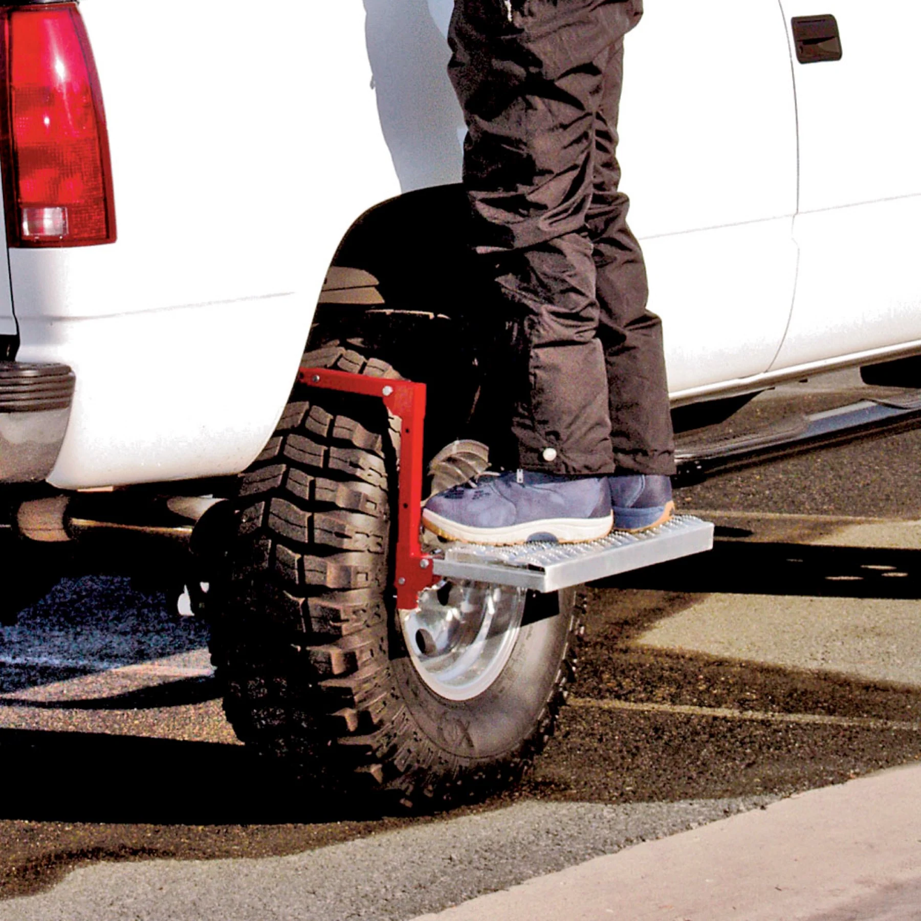 Powerbuilt Heavy Duty Truck Tire Service Step - 647596