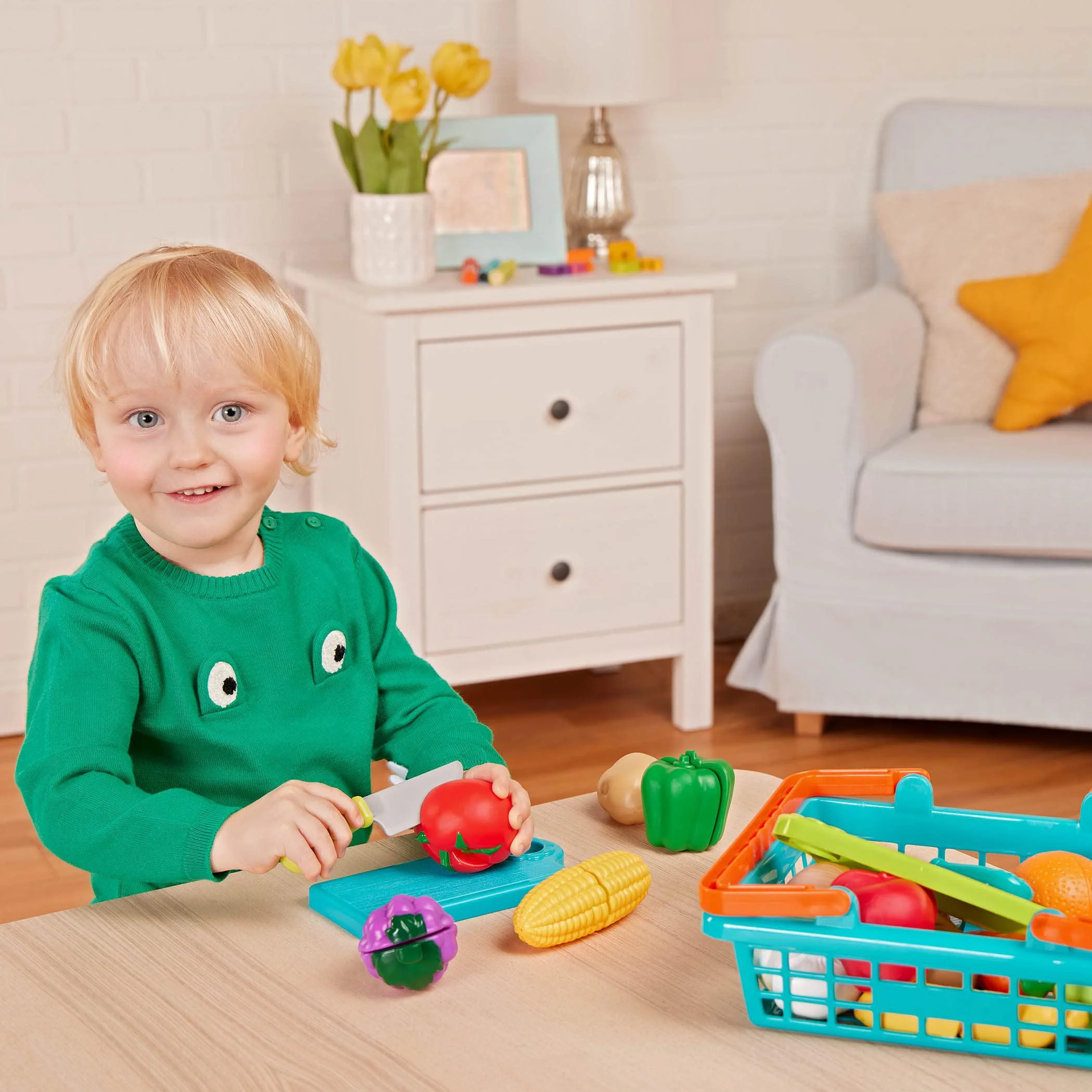 battat play food for toddlers with farmers market basket and chopping board, toy food for kids kitchen and pretend play for a