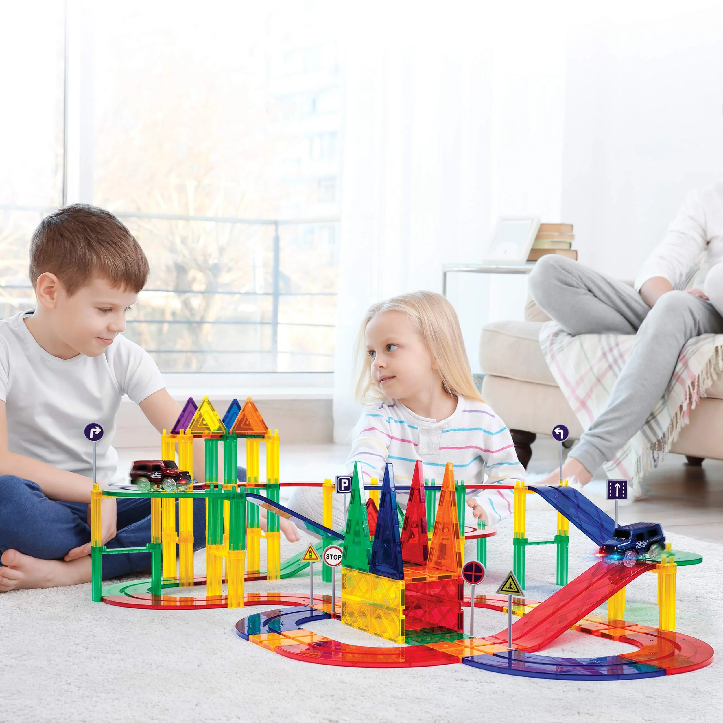 picassotiles 80 piece race car track building block educational toy set magnetic tiles magnet diy playset 2 light up car stem