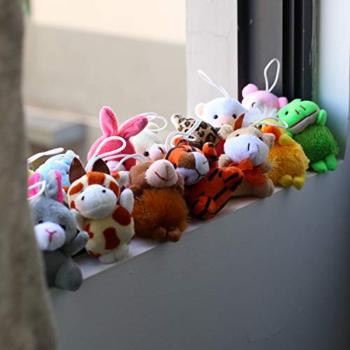 Laxdacee 32 Piece Mini Plush Animal Toy Set, Cute Small Animals Plush Keychain Decoration for Themed Parties, Kindergarten Gift Giveaway,