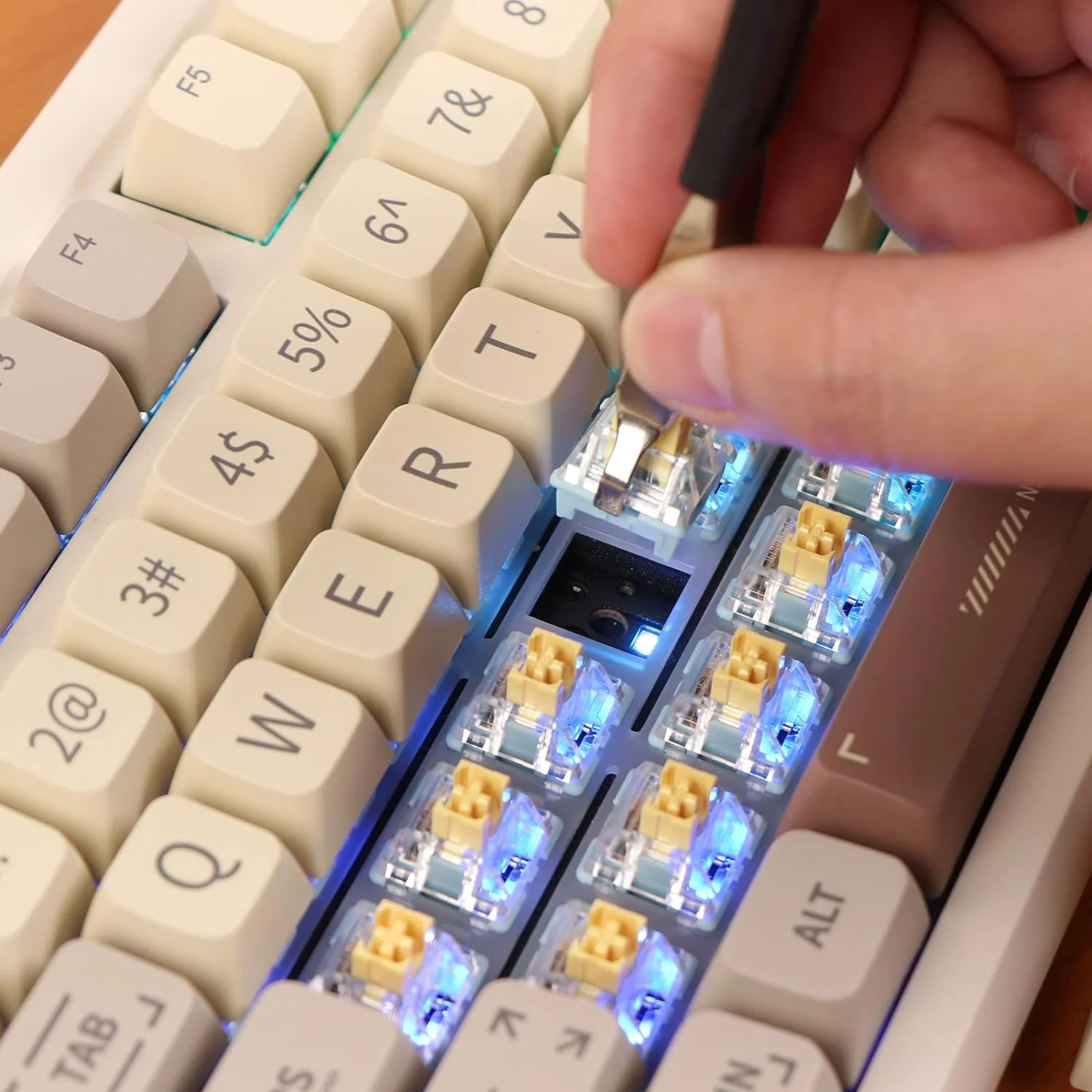 Zell Electronics Zell Mechanical Keyboard, Retro Gaming Keyboard, With Display Screen, Bt5.0/2.4G/Usb-C 97 Keys Gasket Custom Keyboard, Hot Sw…