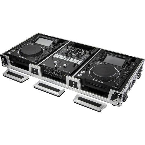 Odyssey EXTRA DEEP DJ COFFIN WITH WHEELS FOR A 12