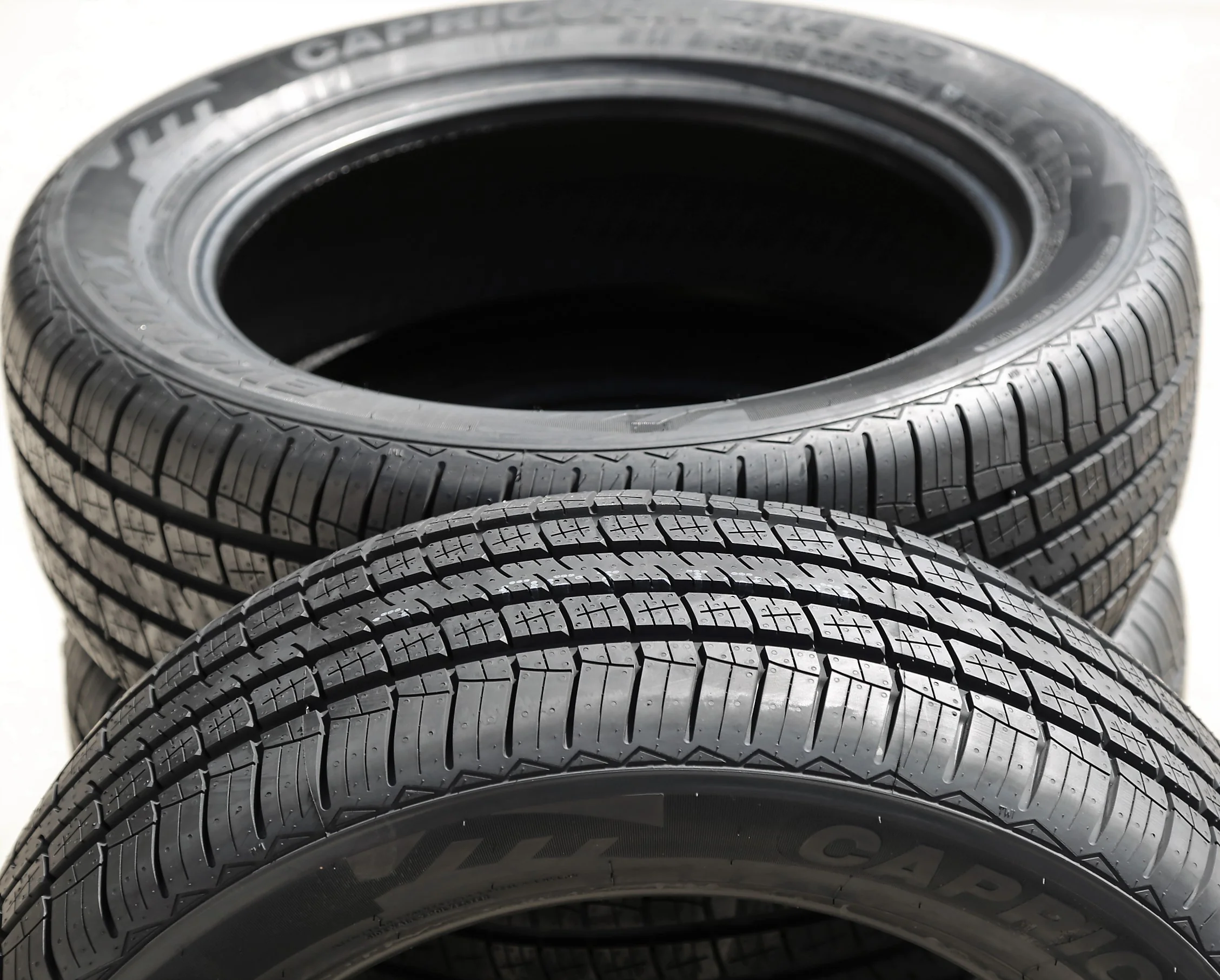 Evoluxx 4 Tires Evoluxx Capricorn 4X4 HP 265/65R18 114H AS A/S Performance