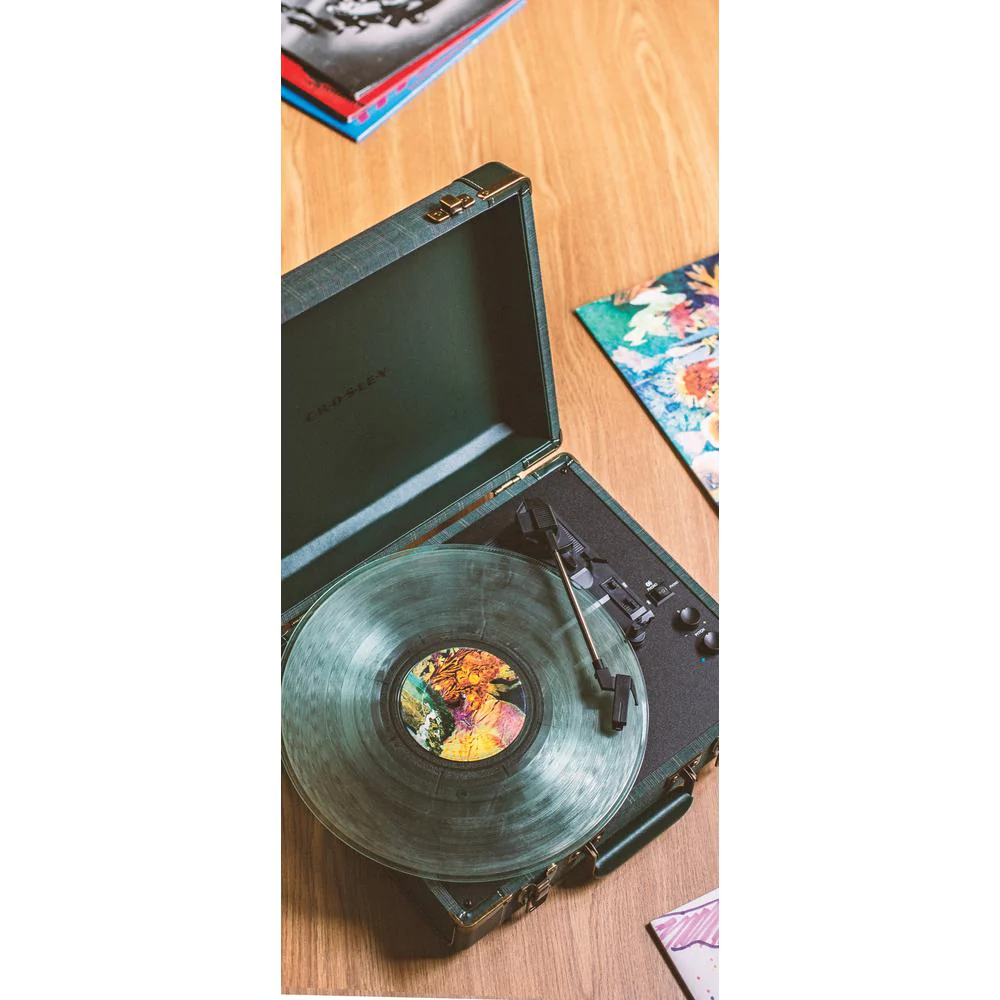 Crosley Furniture Executive Record Player In Pine