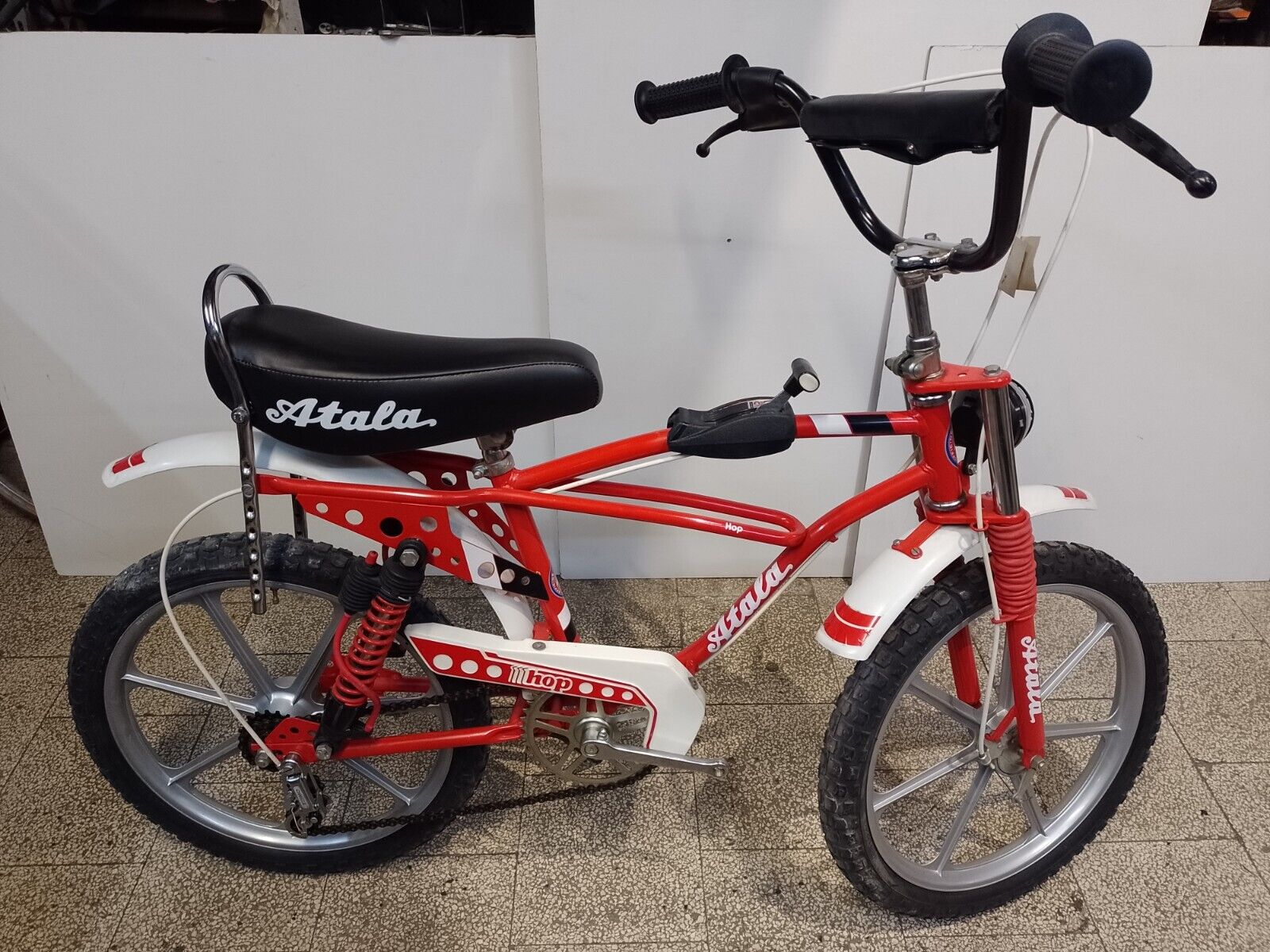 Atala Hop New