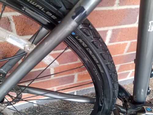 Voodoo Marasa Hybrid Bike med suit 5ft 6 to 5ft10 hydraulic brakes