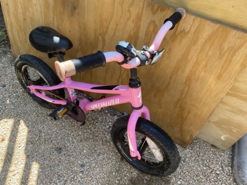 Specialized Riprock Coaster 12” Kids Pedal Bike Pink/White