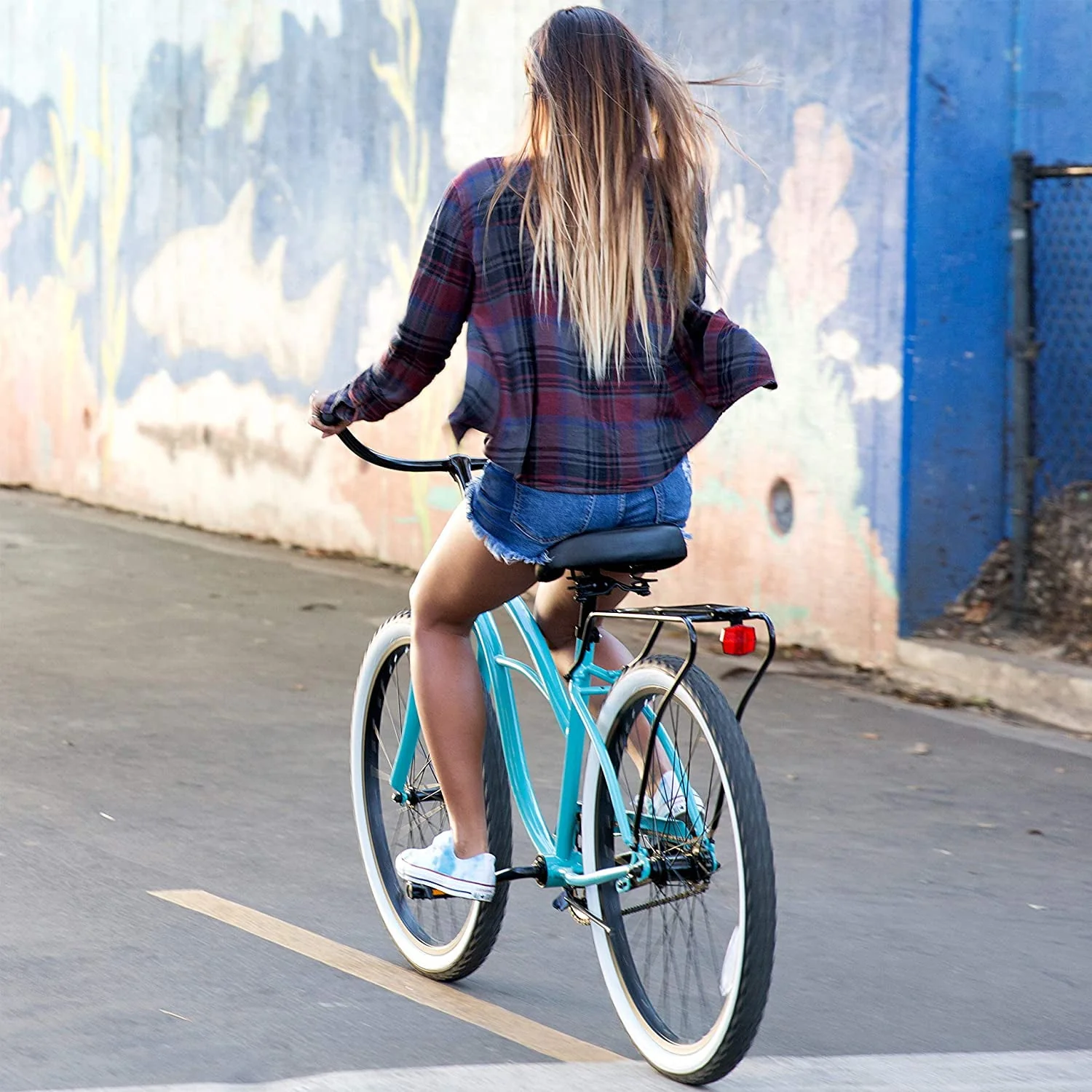 sixthreezero Around the Block Women's 7-Speed New Beach Cruiser Bicycle with Rear Rack, 26 In. Wheels, Cream Coffee with Brown Seat and Grips