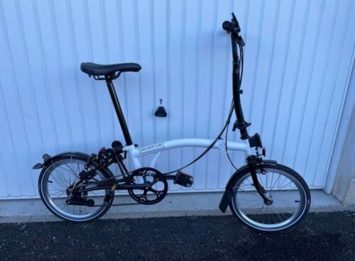 H6L Brompton White/Black 6 Speed (FREE 🌍WORLDWIDE🌍 SHIPPING!)s