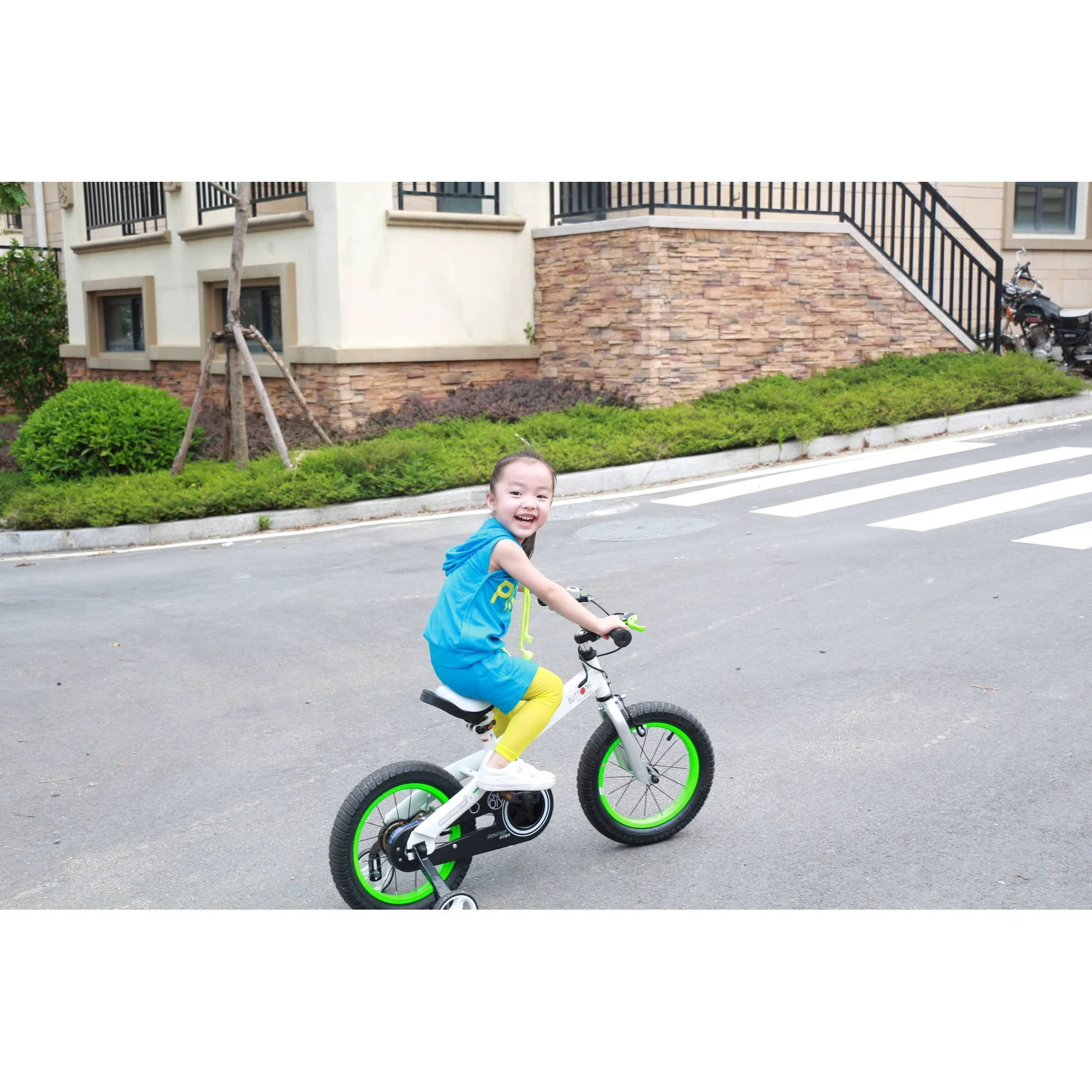 RoyalBaby Buttons Blue 16 inch Kid's Bicycle With Training Wheels and Kickstand