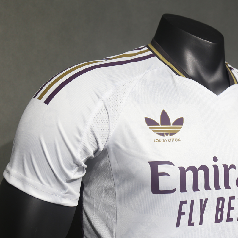 2025-2026 Real Madrid  Jointly signed Player edition