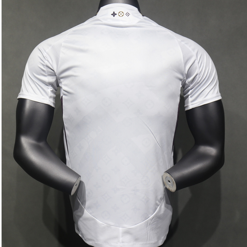 2025-2026 Real Madrid  Jointly signed Player edition