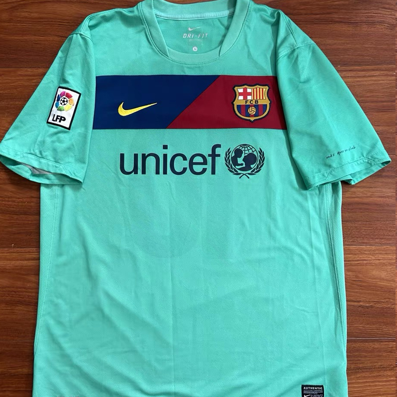 2010-2011 (Barcelona) Away