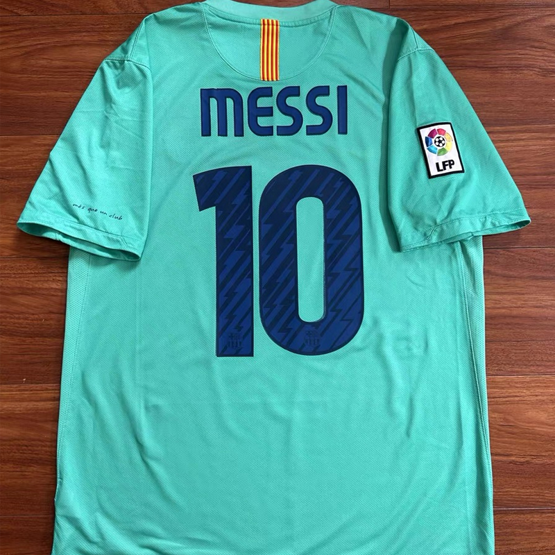 2010-2011 (Barcelona) Away