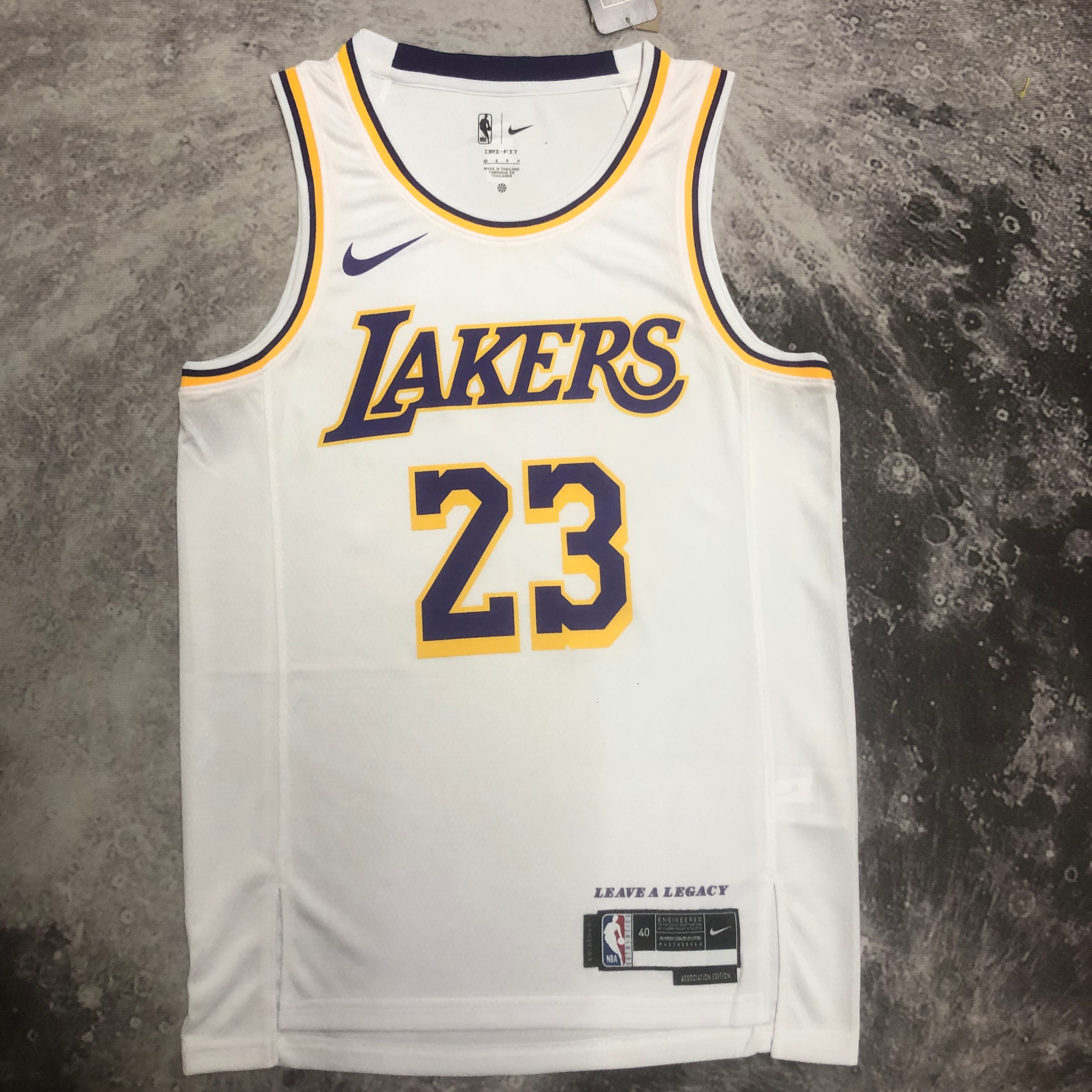 Lakers round neck white # 23 James