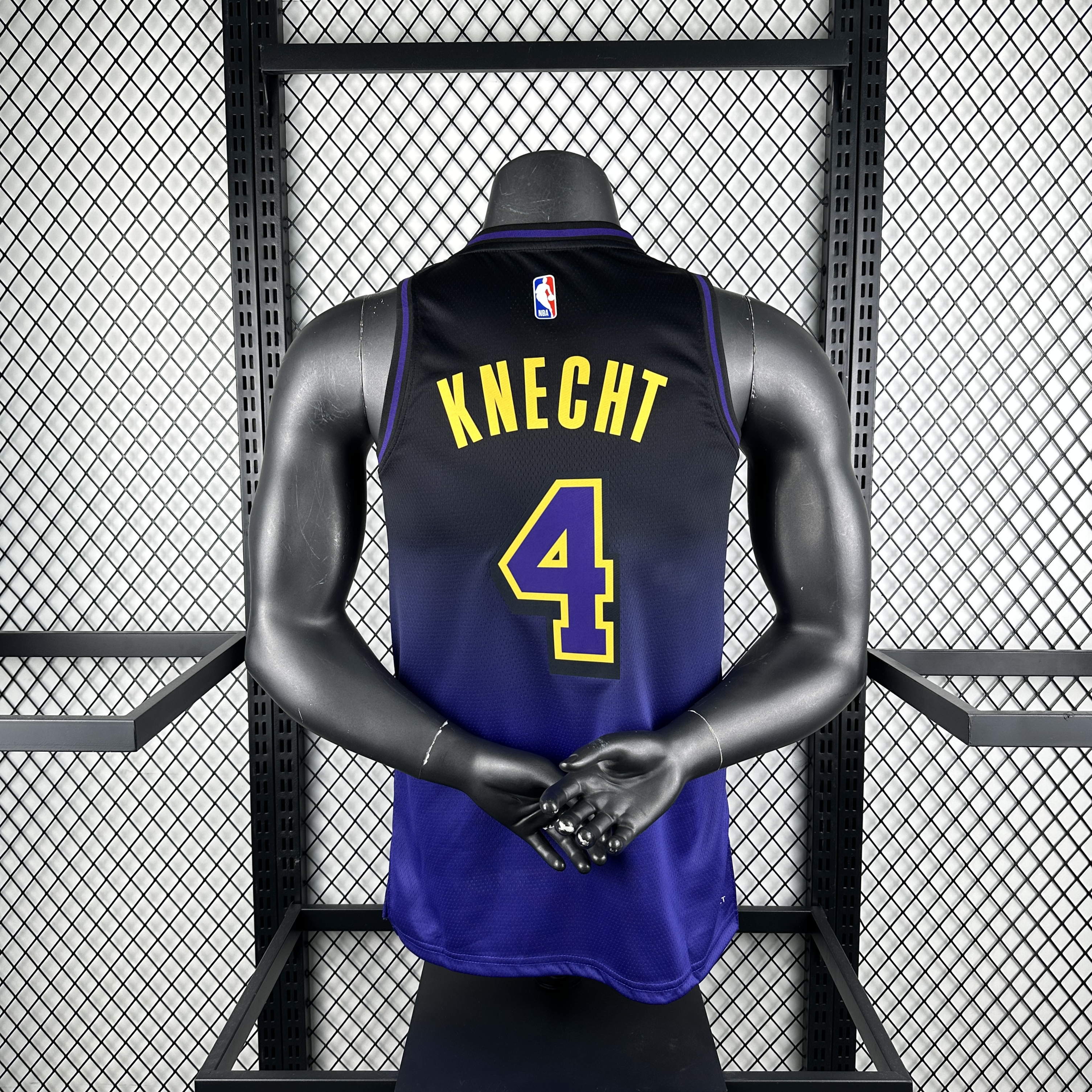 Season 25 Lakers City Edition 4 Knecht