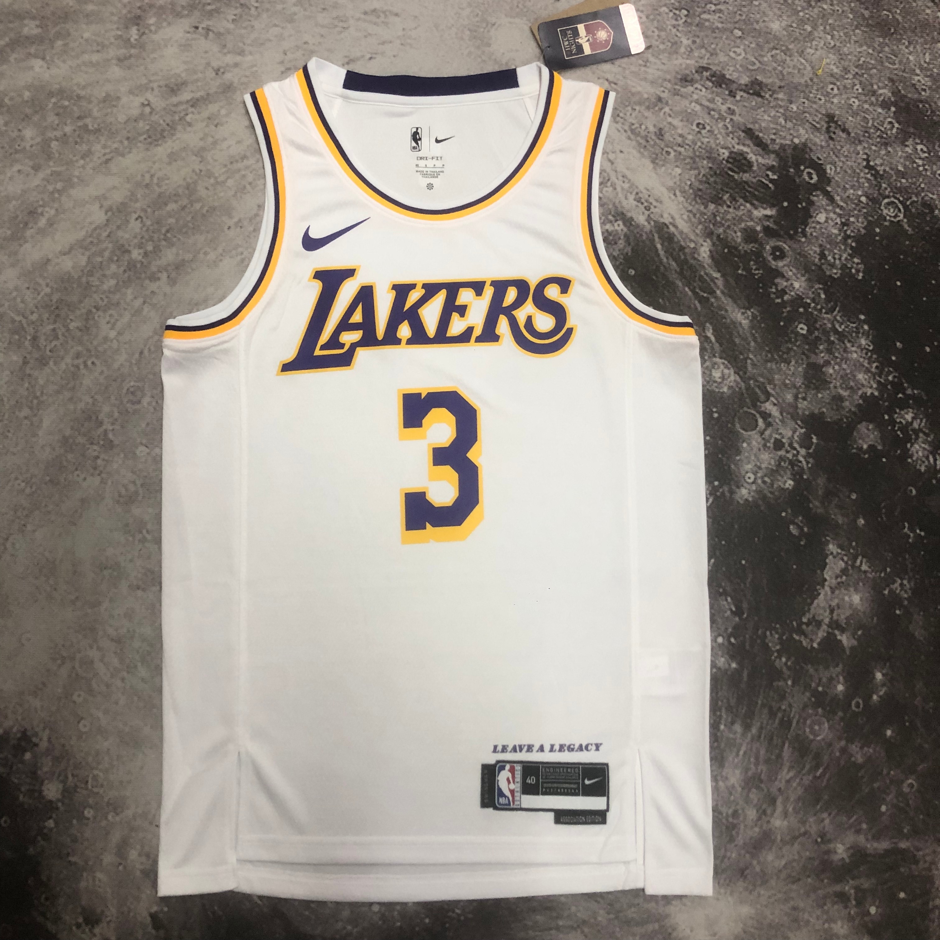 23 season Lakers crewneck white No. 3 Davis