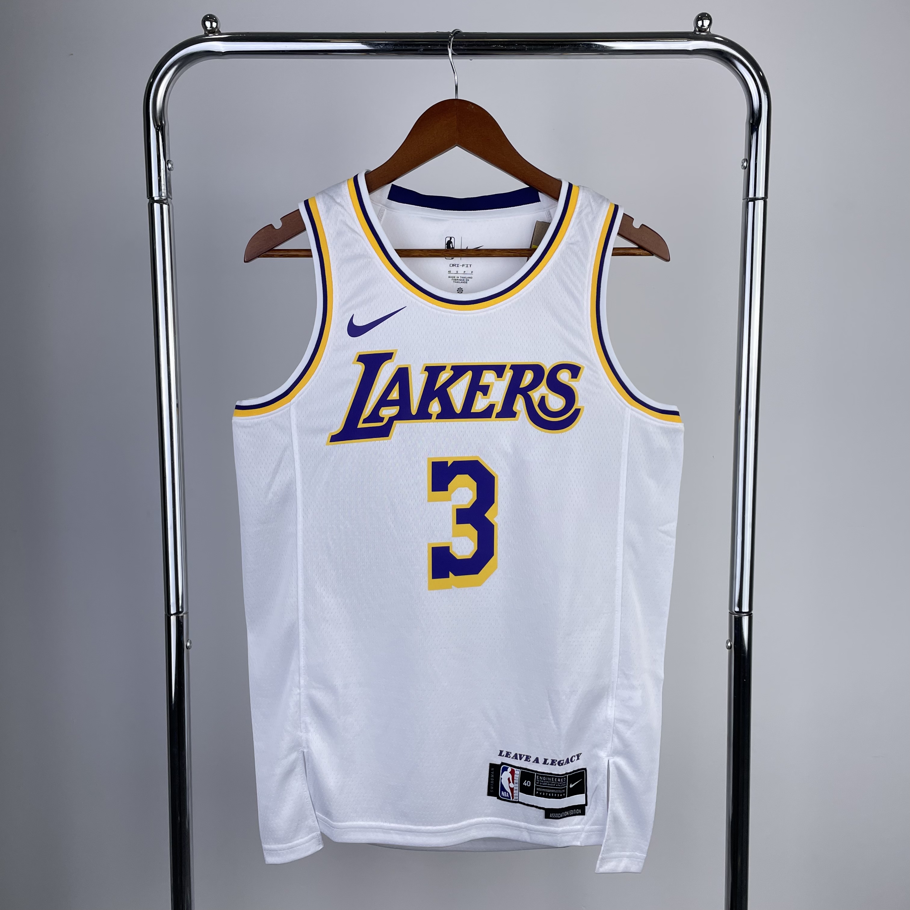 23 season Lakers crewneck white No. 3 Davis