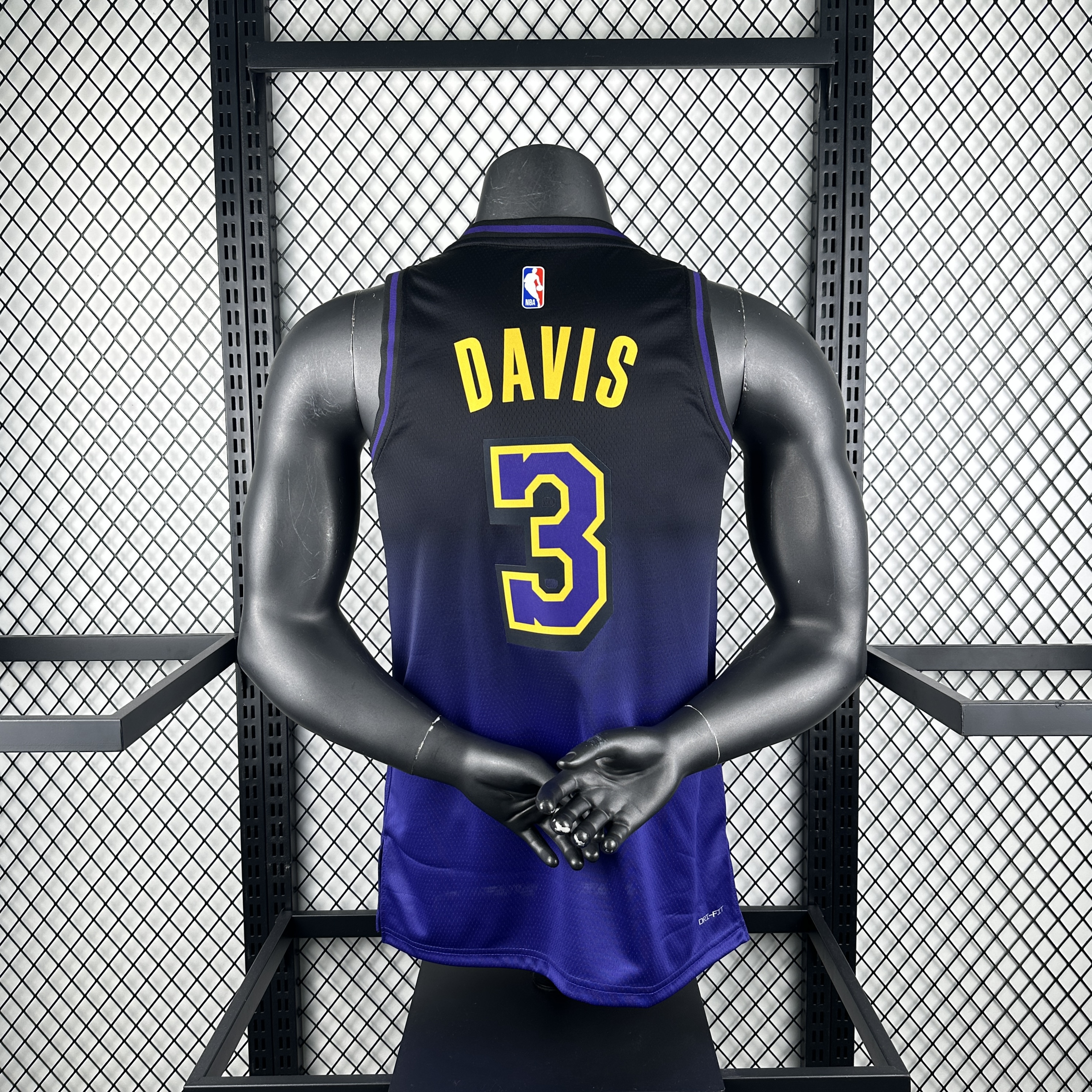 Season 25 Lakers City Edition  3 Davis