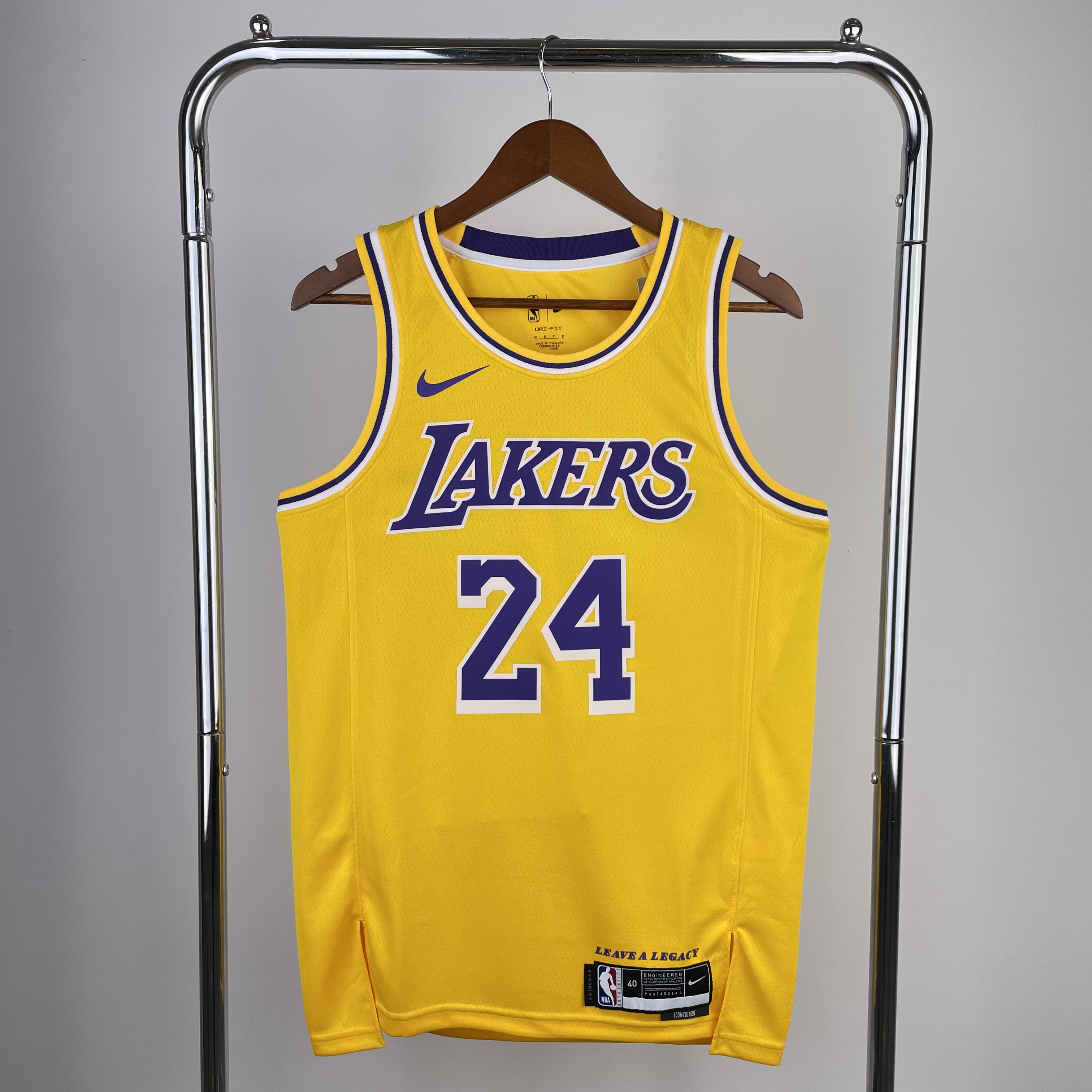 23 Lakers crew neck yellow No. 24 BRYANT