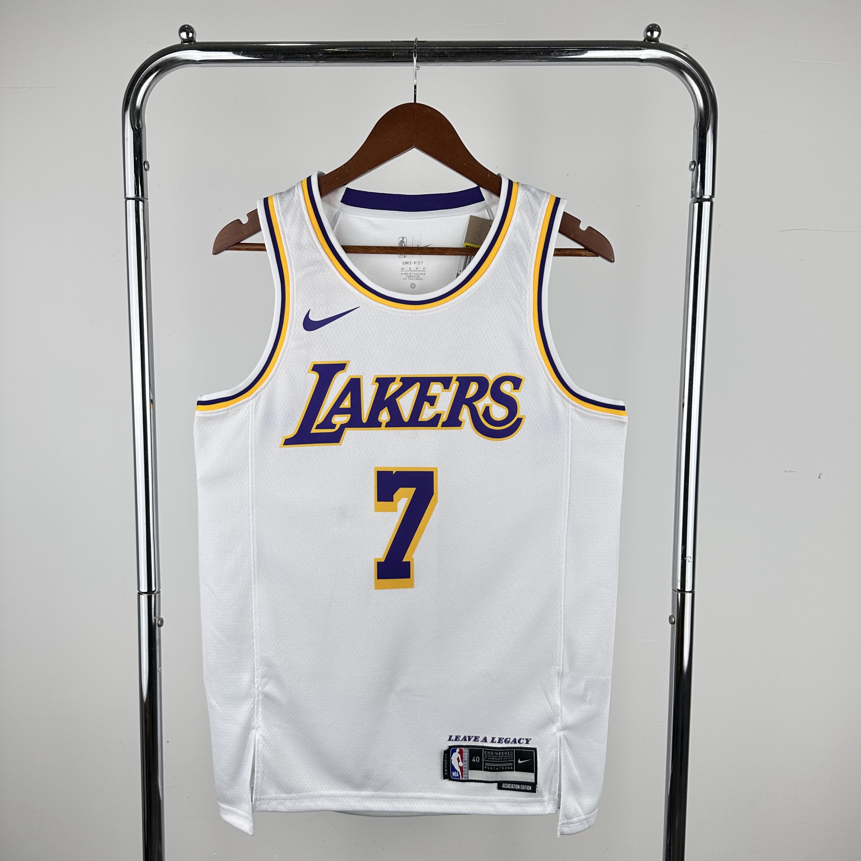 23 season Lakers crew neck white  7 Anthony
