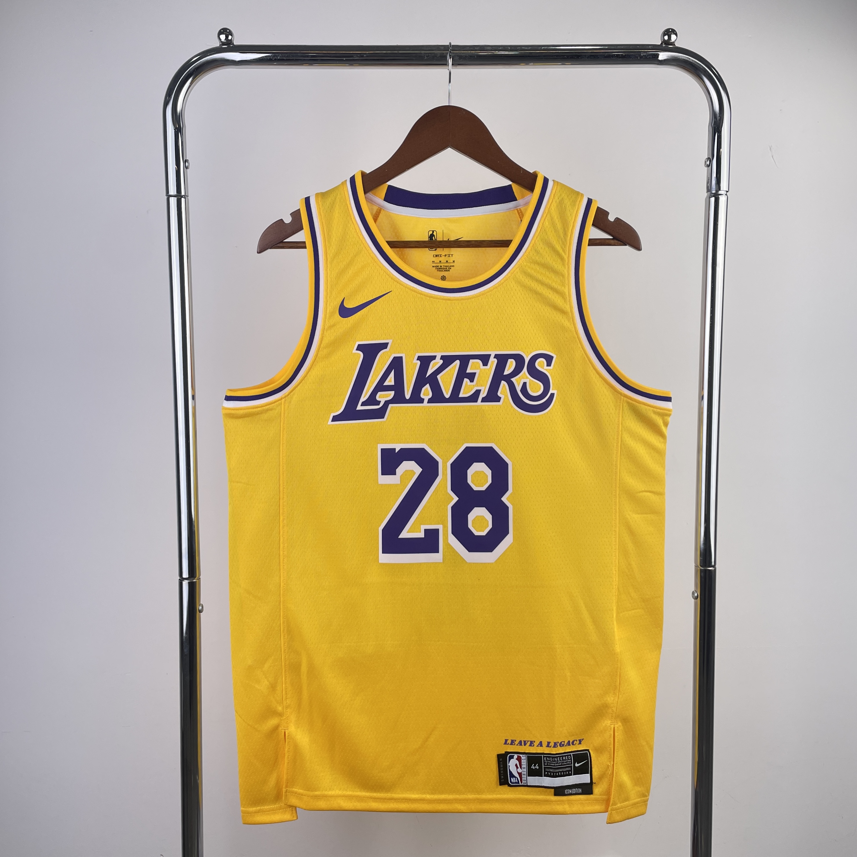 Season 23 Lakers yellow No. 28 Hachimura