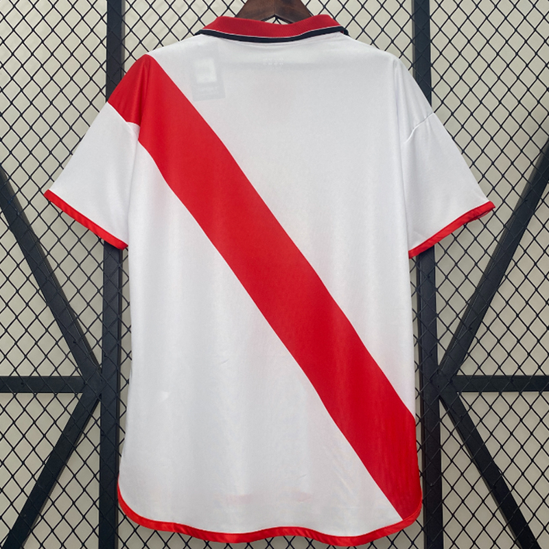 2001-2002 （Rayo Vallecano）Home