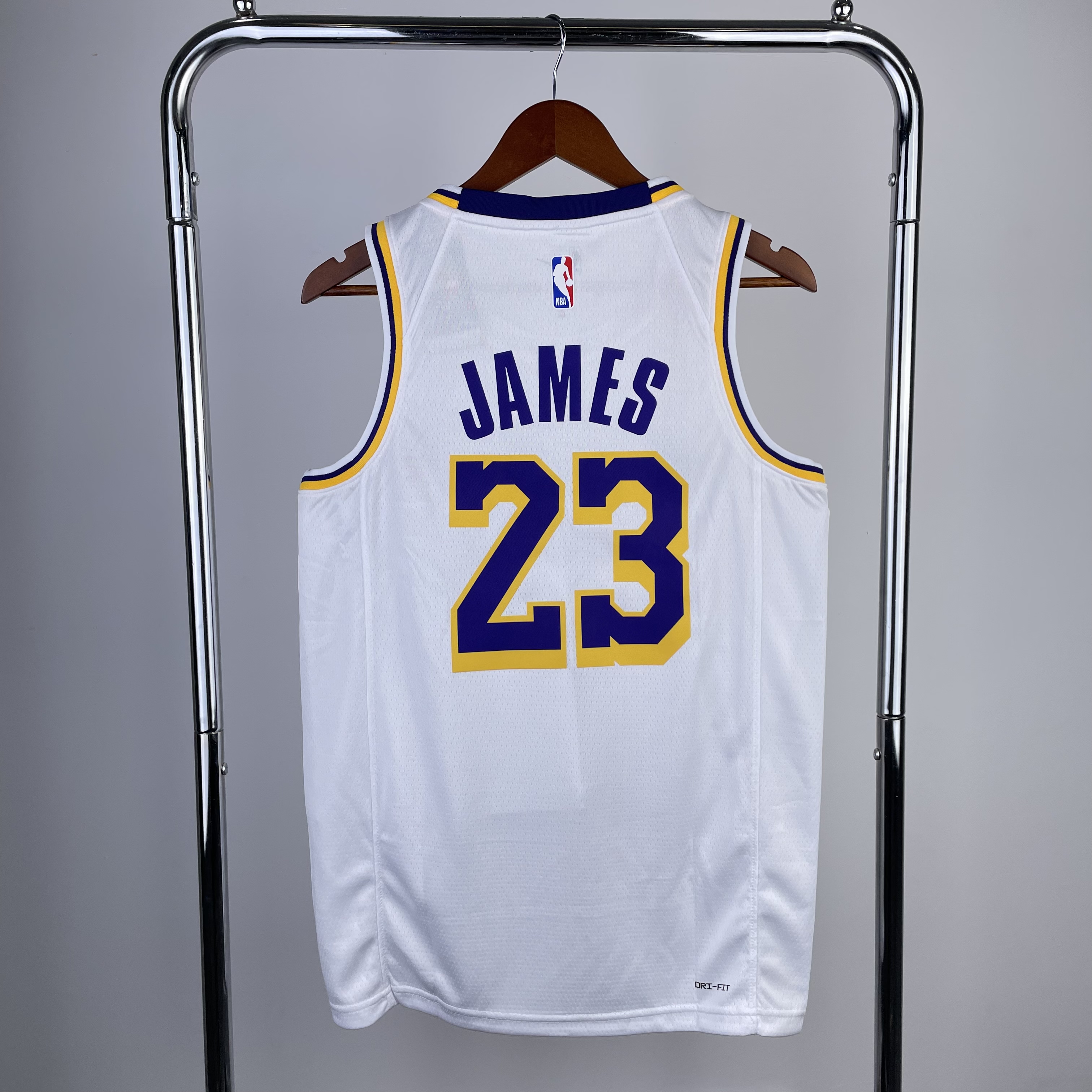 Lakers round neck white # 23 James