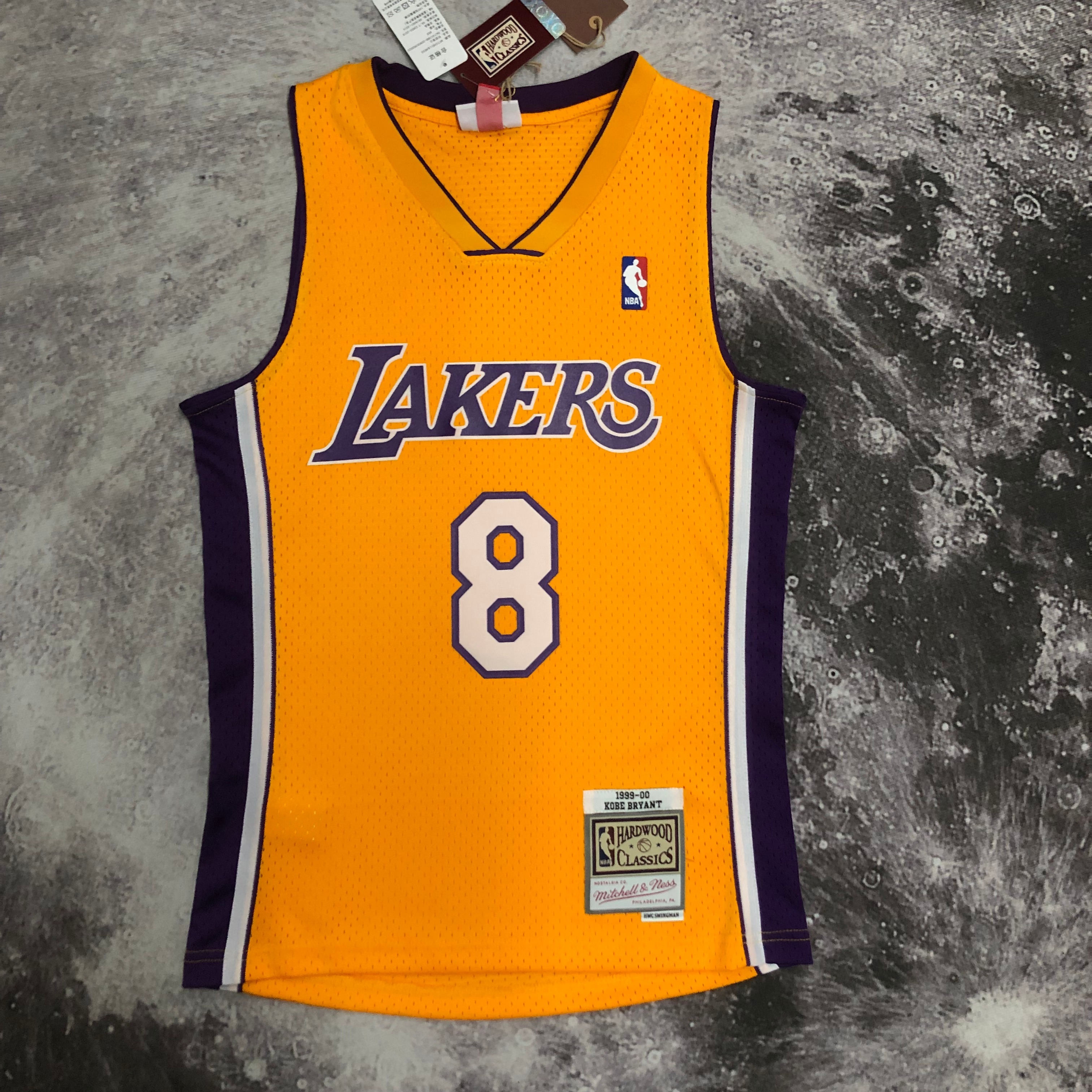 MN Hot Press throwback jersey SW Lakers 9900 season V-neck yellow No. 8 Bryant