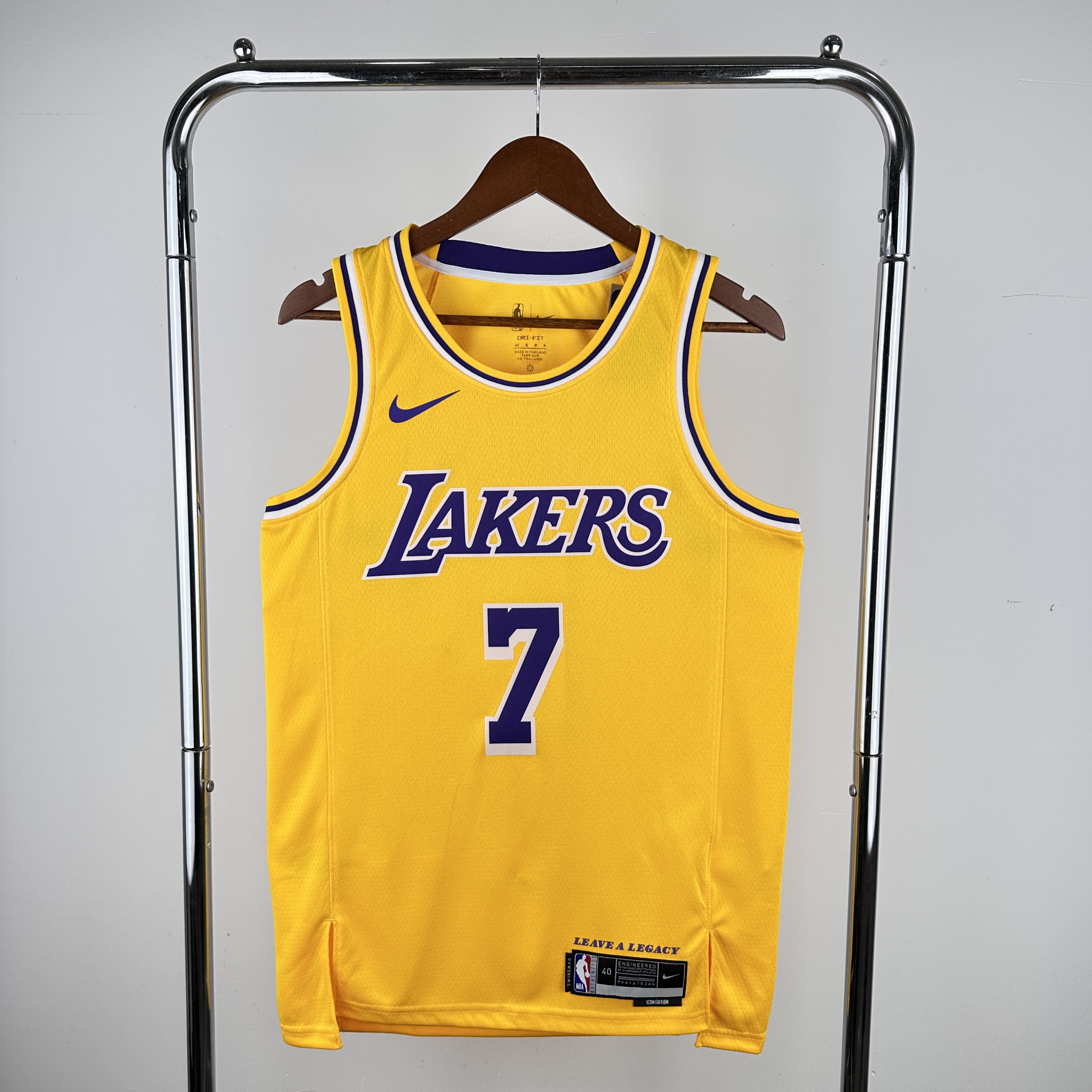 23 season Lakers crew neck yellow 7 Anthony