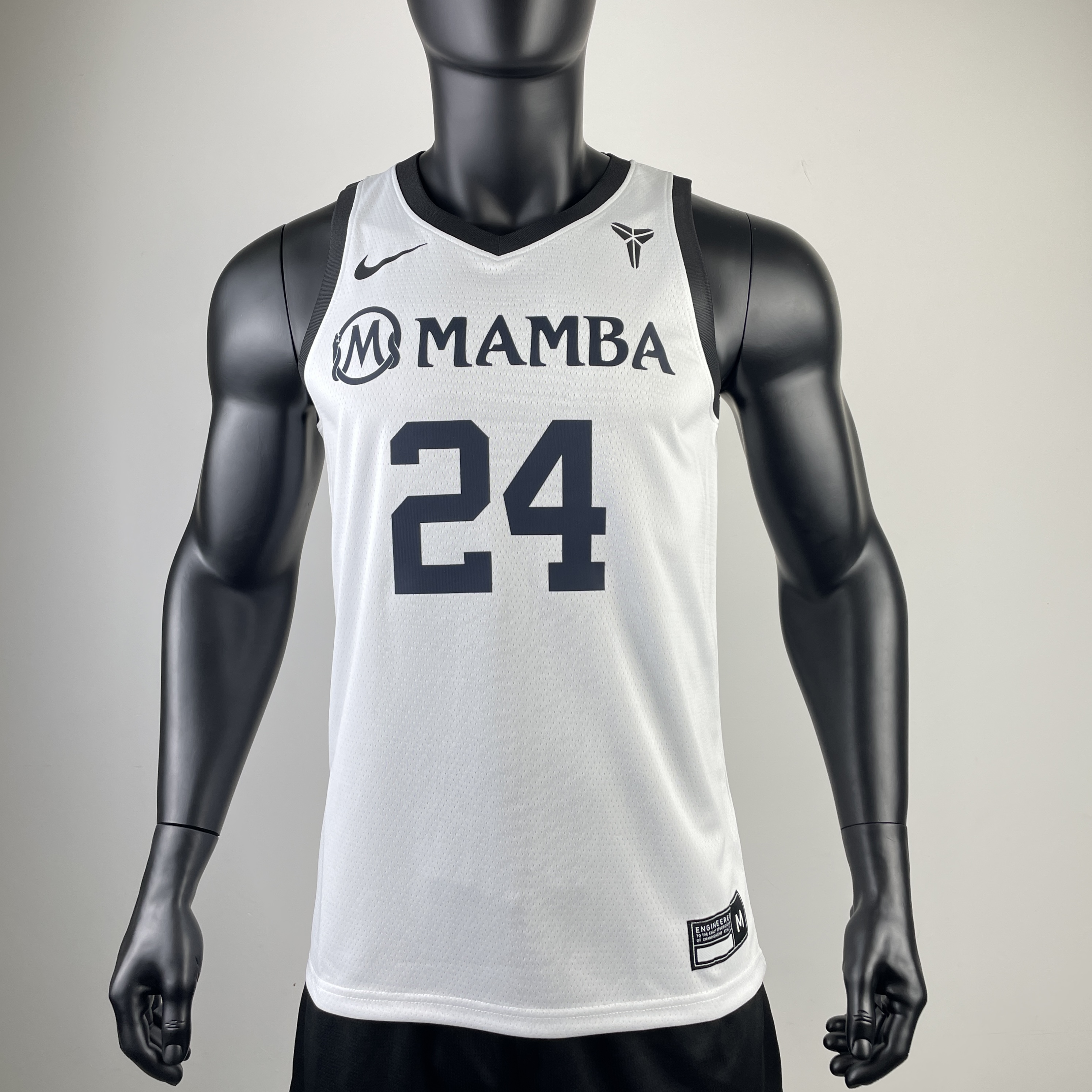 Mamba GiGi commemorative jersey white 24 BRYANT