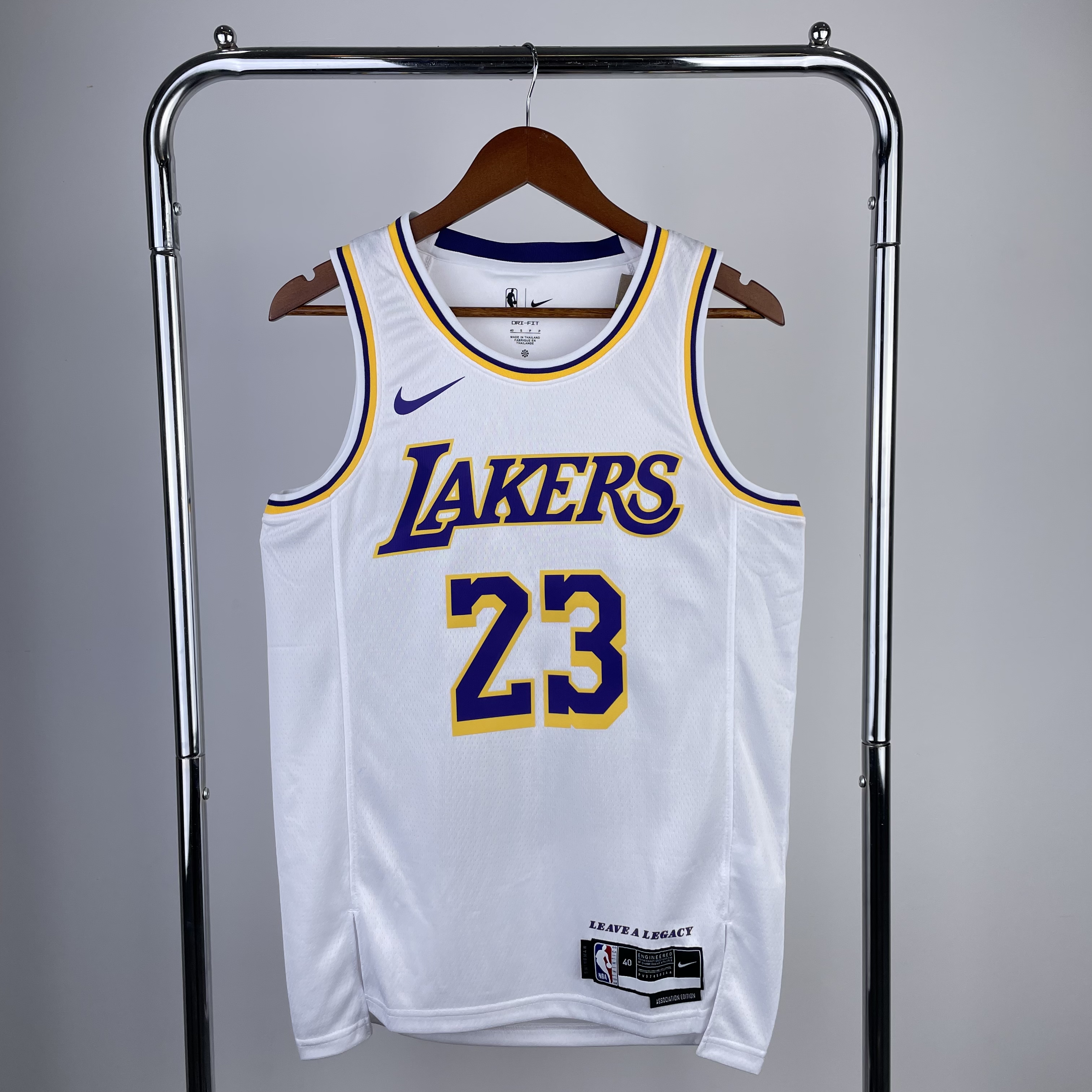 Lakers round neck white # 23 James