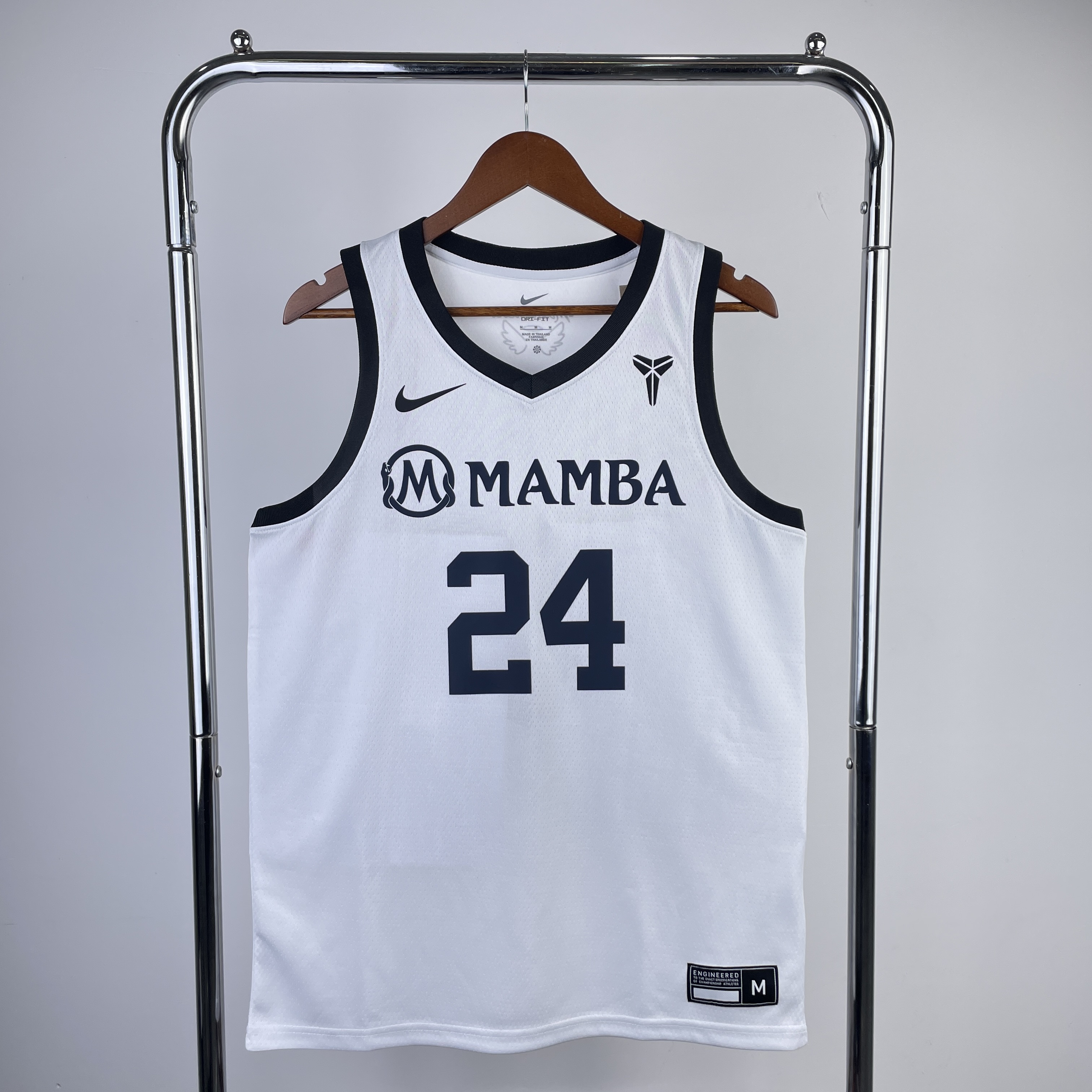 Mamba GiGi commemorative jersey white 24 BRYANT