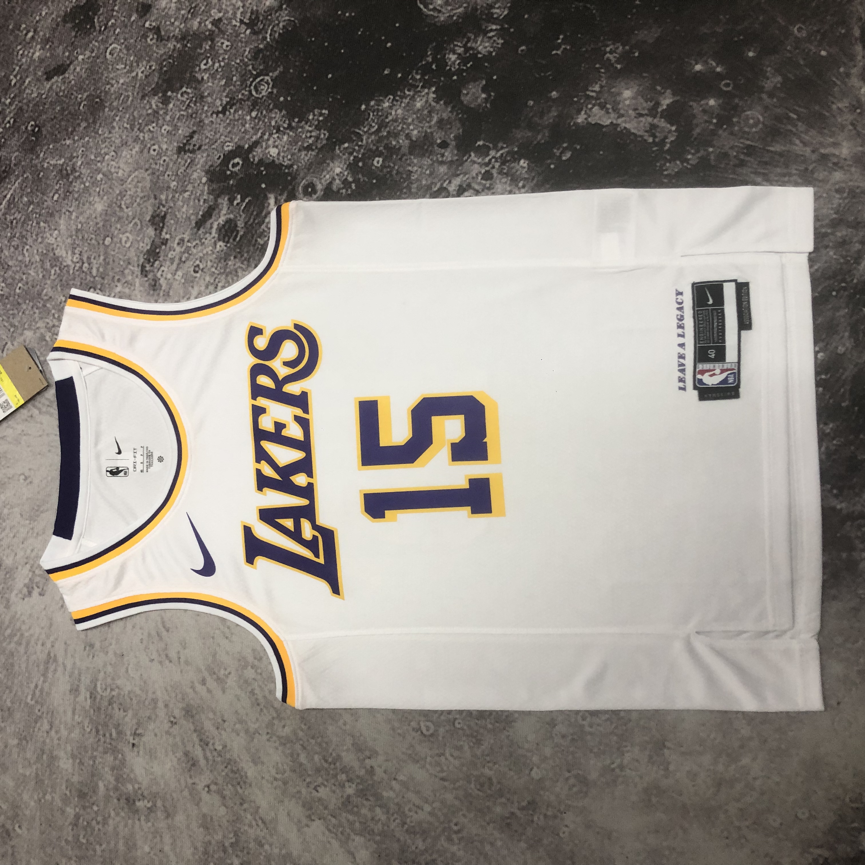 23 season Lakers crew neck white No. 15 REAVES