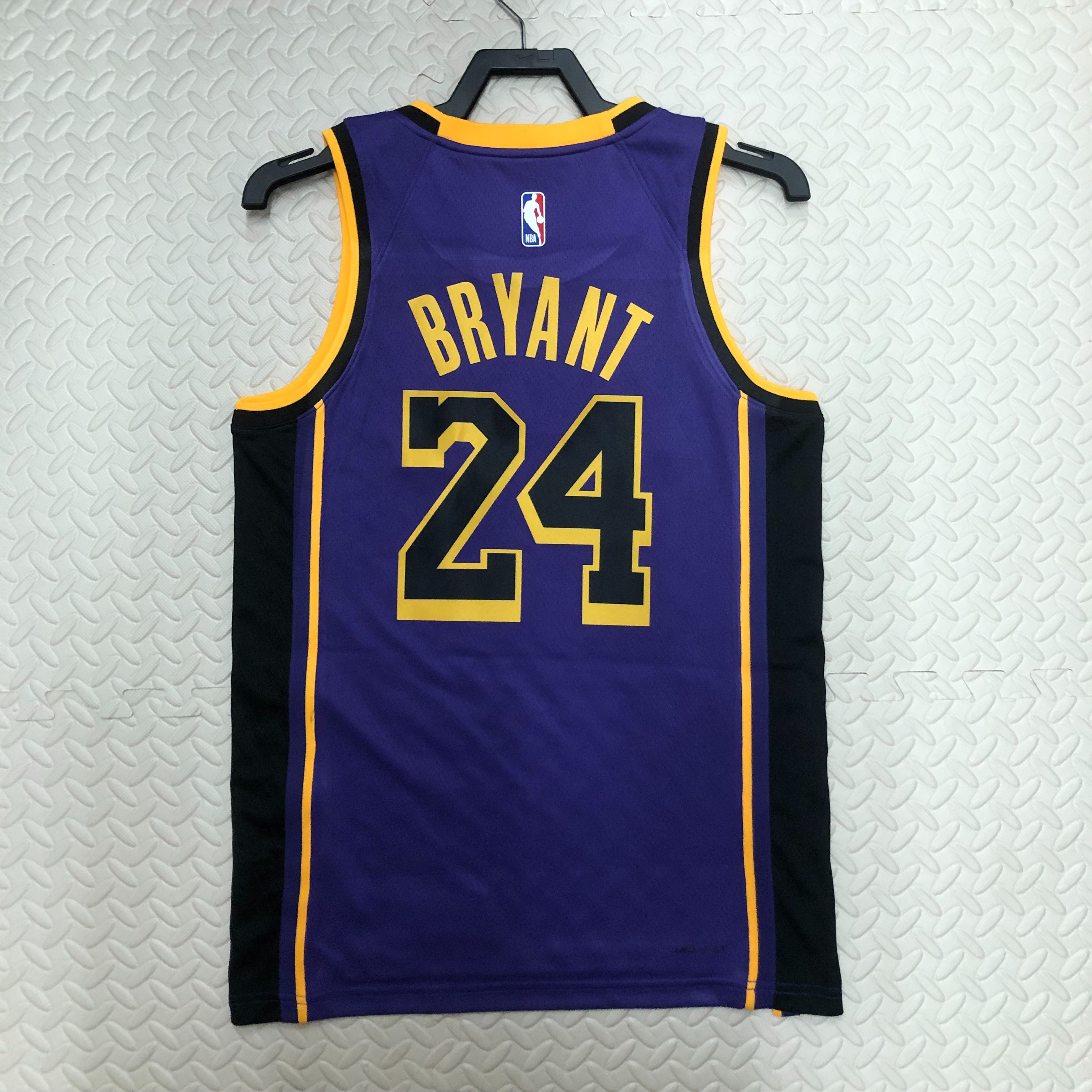 23 season Lakers Flyers limited number 24 Bryant