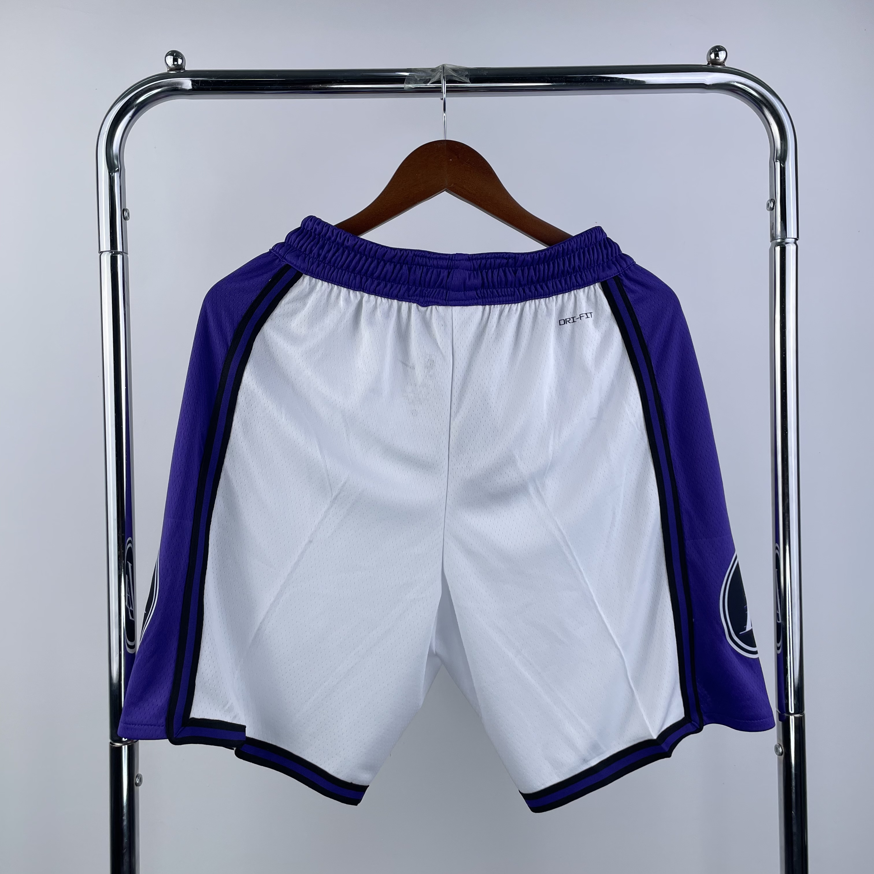 '23 Lakers city ball pants