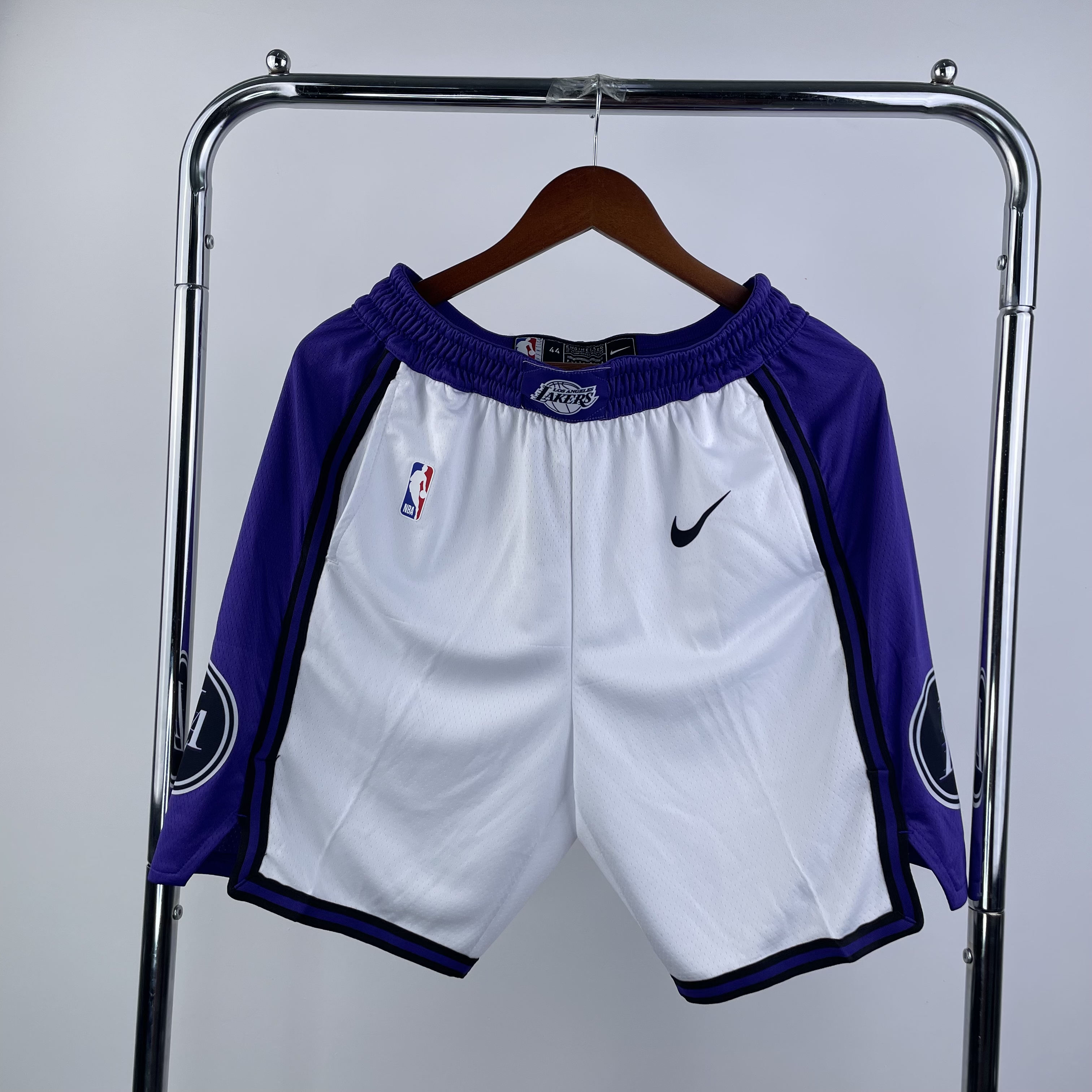 '23 Lakers city ball pants