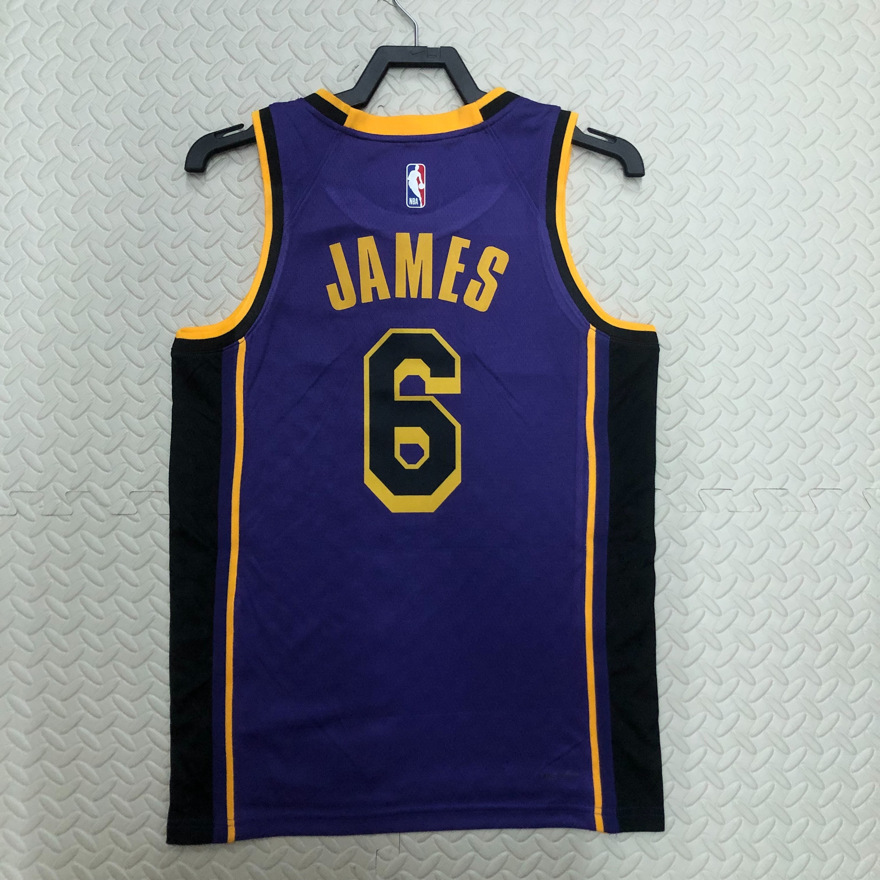 23 season Lakers Flyers limited No. 6 James